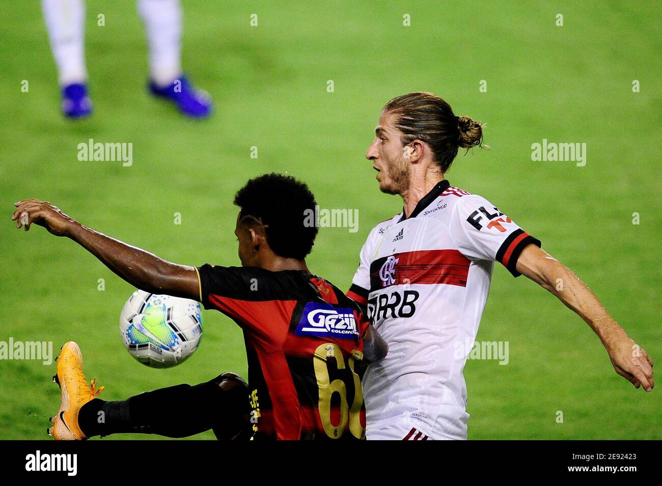 RECIFE, PE - 01.02.2021: SPORT X FLAMENGO - Left back Filipe Luís (Flamengo - right) during the game between Sport x Flamengo / RJ, valid for the thirty-third round of the Brazilian Championship of series A 2020, held at the Estádio Adelmar da Costa Carvalho, known as Estádio do Ilha do Retiro, in Recife (PE), this Monday (01). (Photo: Ricardo Fernandes/Spia Photo/Fotoarena) Stock Photo