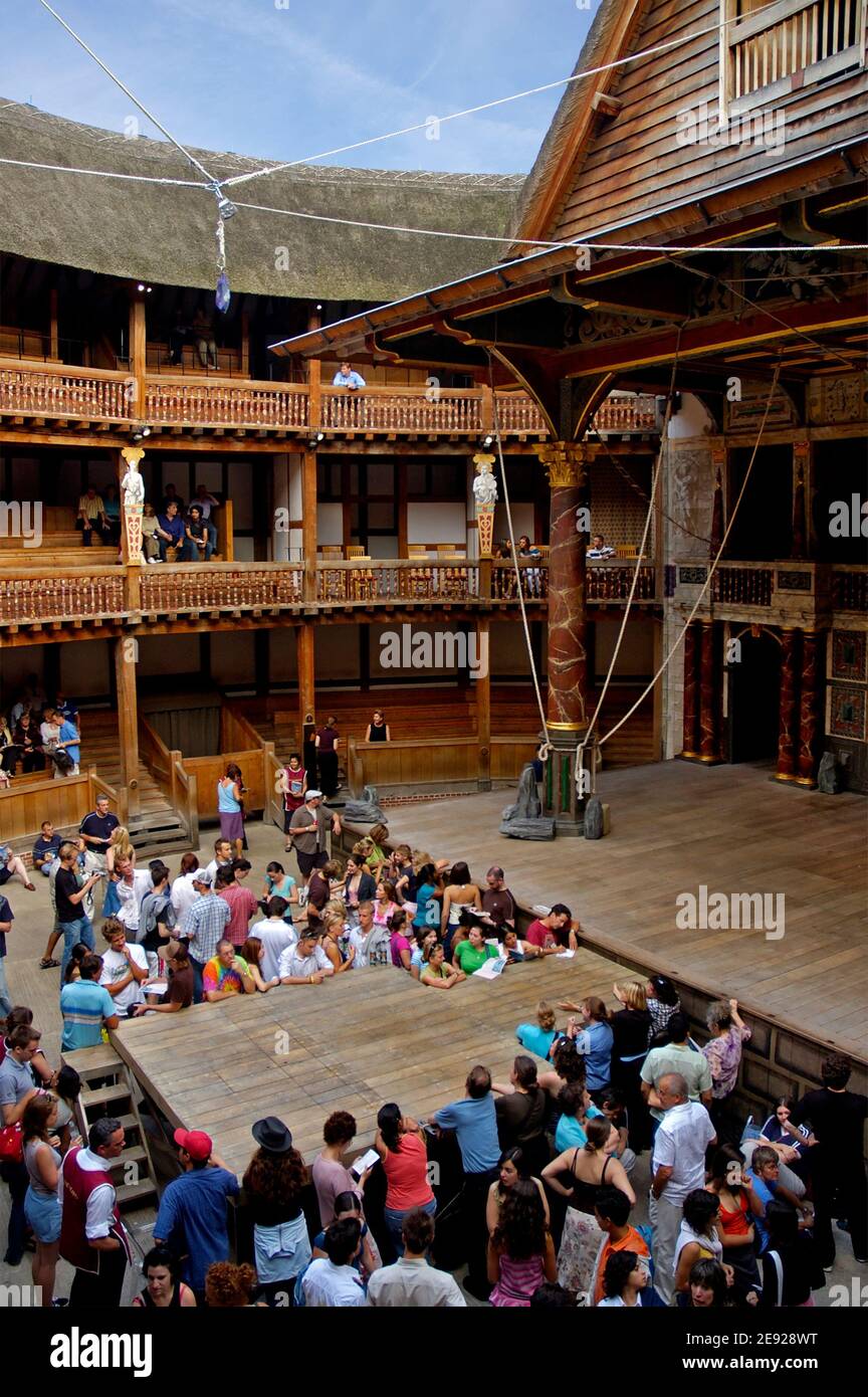 William Shakespeare's Globe Theatre, on the banks of the River Thames in London Stock Photo