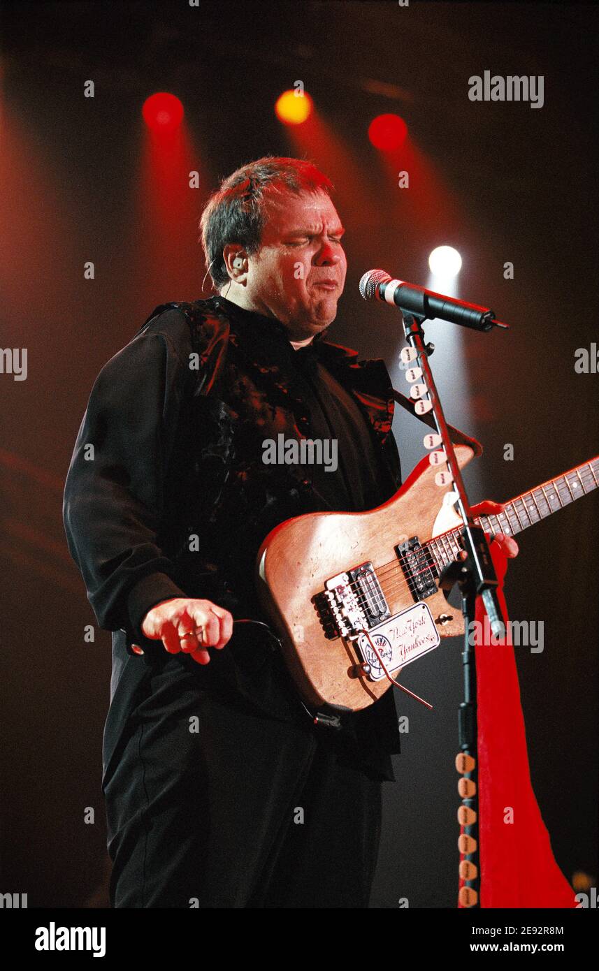 Meat loaf live in concert at wembley arena in london hires stock