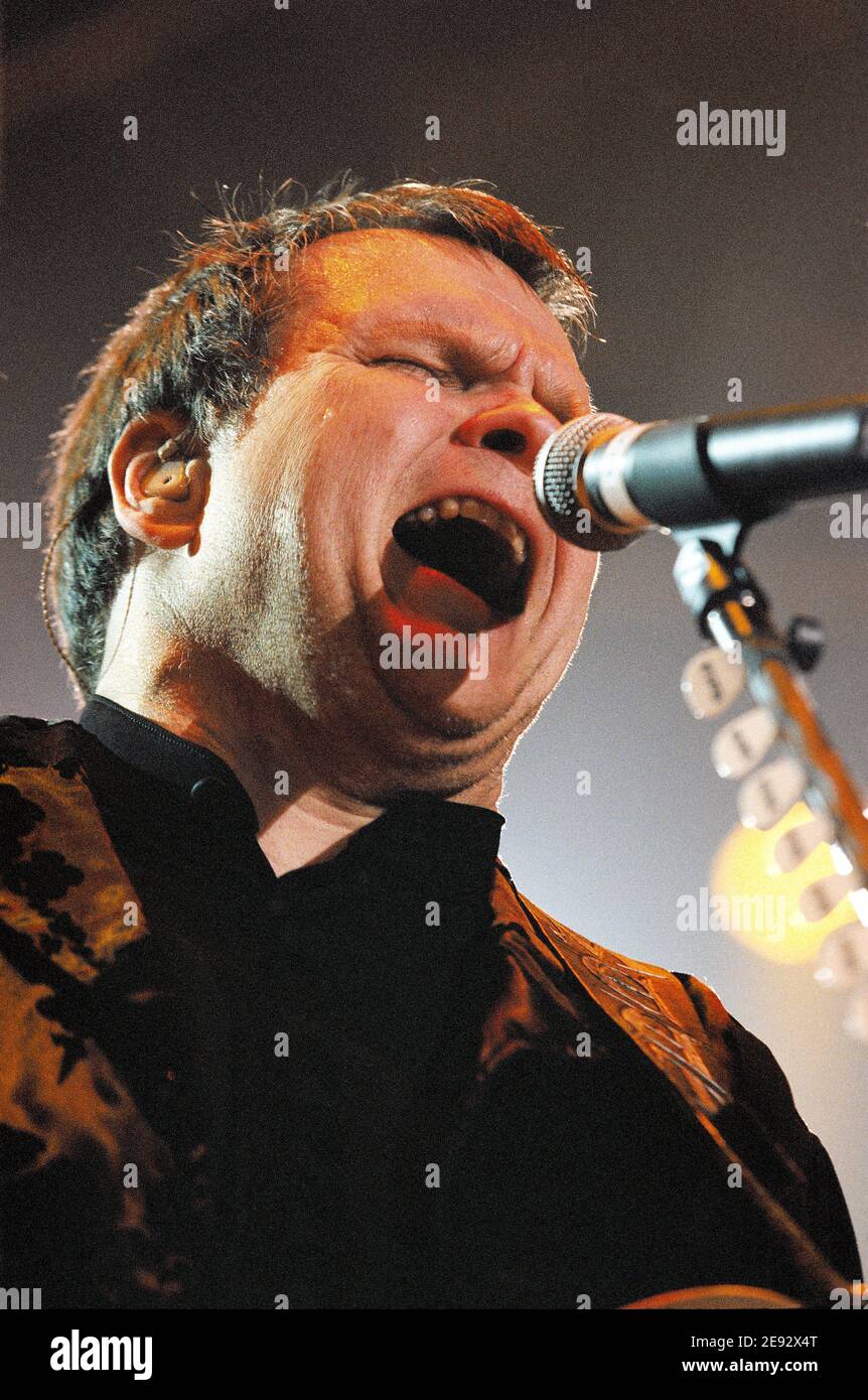 Meat Loaf during his 'Very Best Of Tour' in concert at Wembley Arena in London, UK. 28th March 1999 Stock Photo