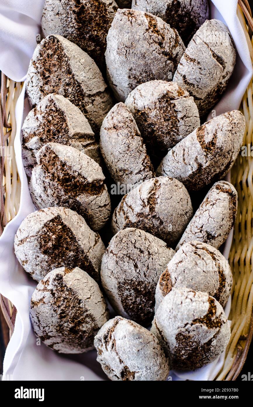 Mini Rye Loaf Small rye bread loafs in a basket at a restaurant Stock Photo - Alamy