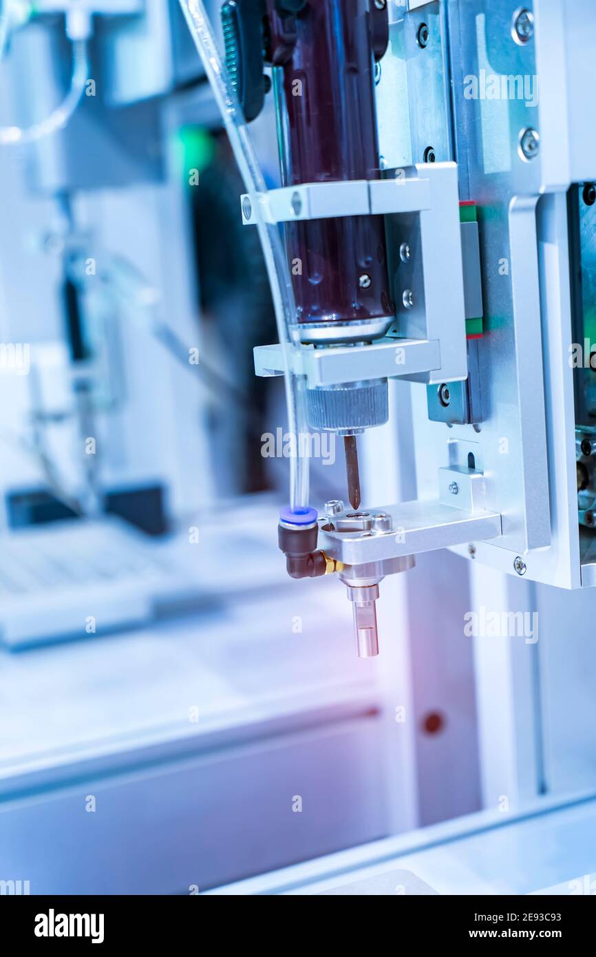 Machine Vision Phones Robotic machine vision system in phone factory Stock Photo - Alamy
