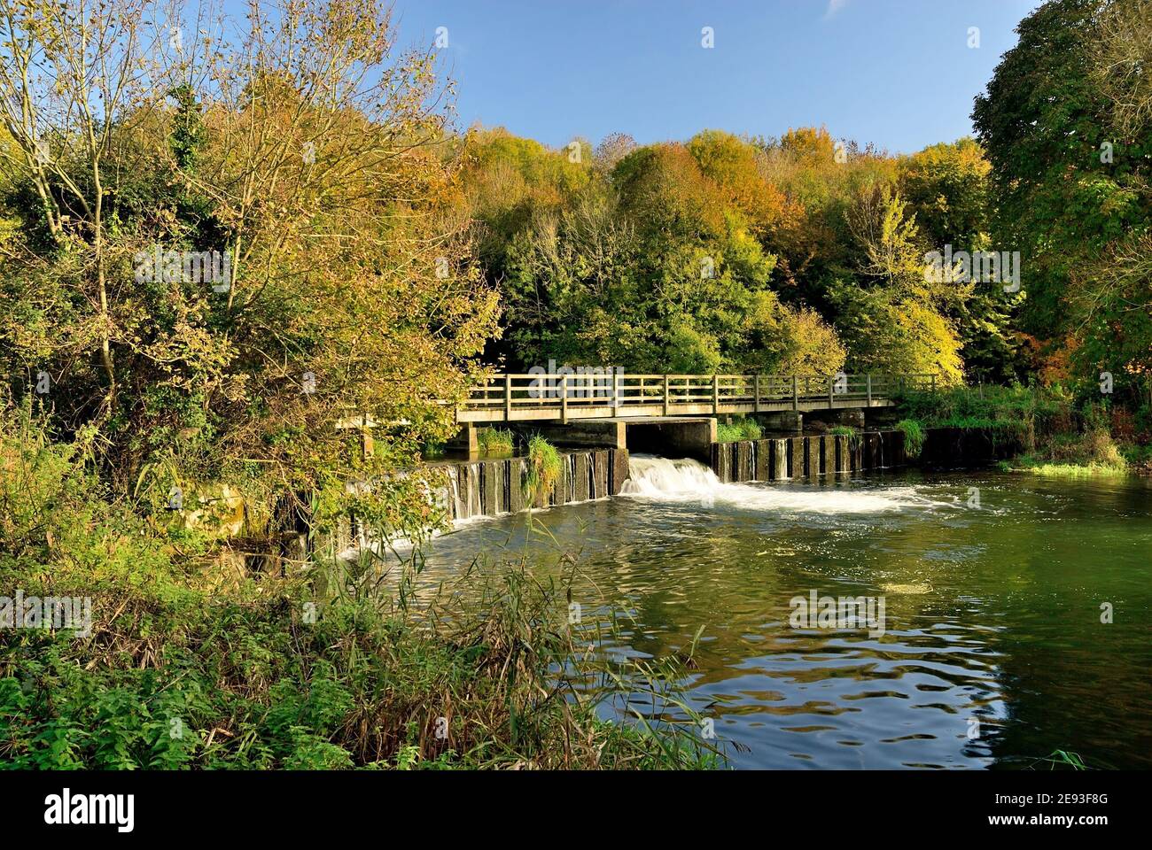 Wiltshire Rivers A weir footbridge over the river Avon near Trafalgar Park, South ...