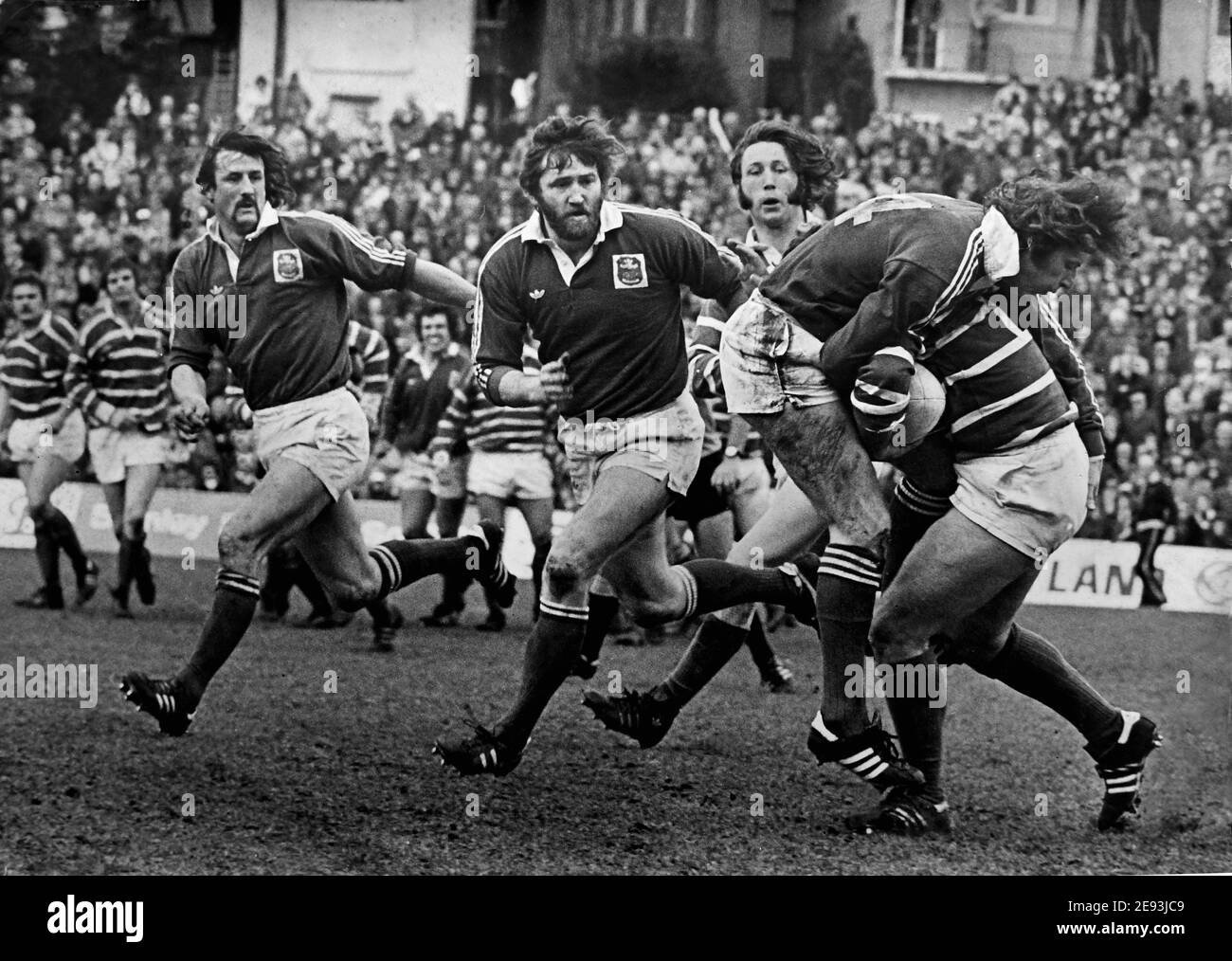 Jj williams welsh rugby Black and White Stock Photos Images Alamy