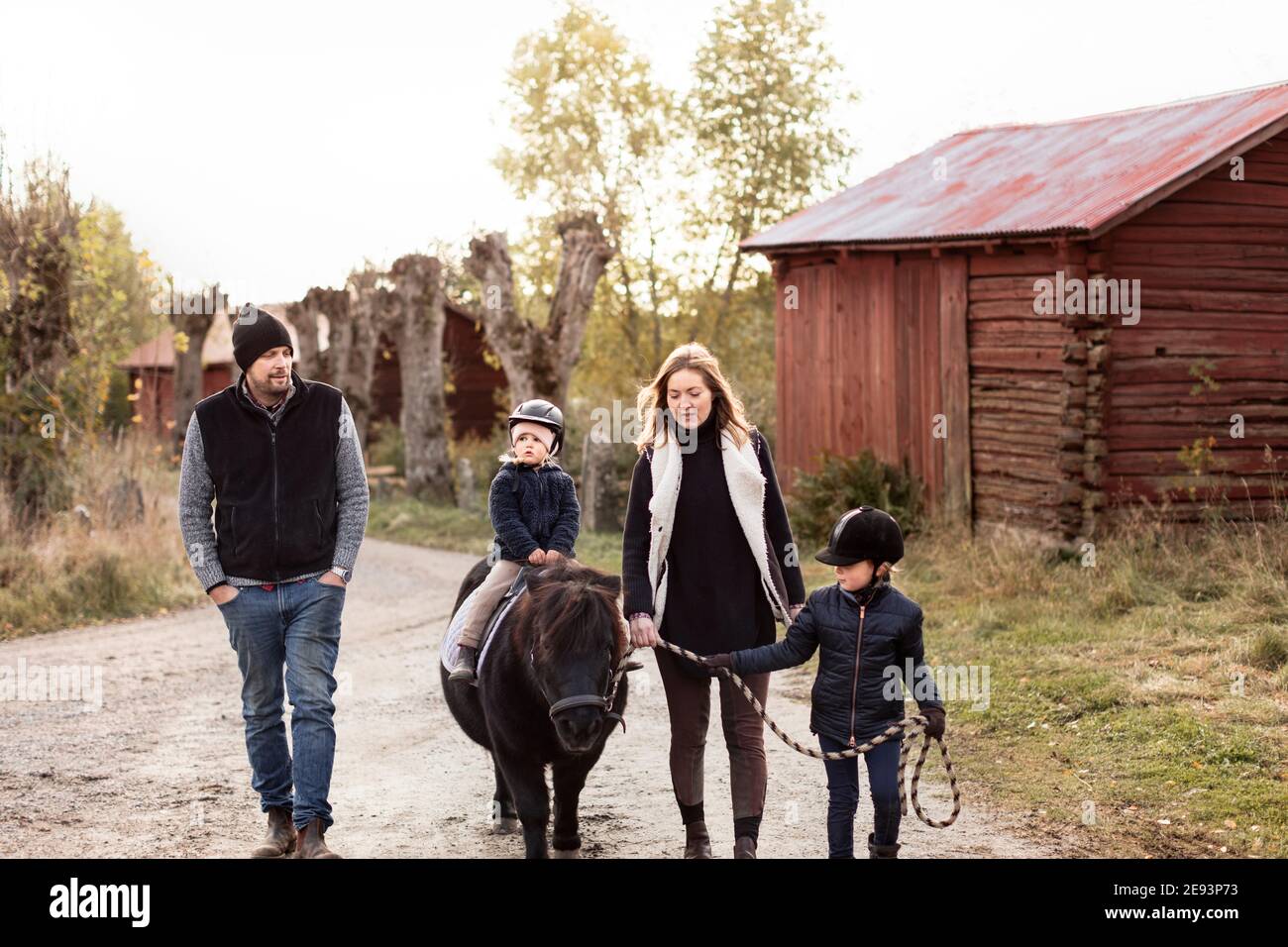 Rural family life hi-res stock photography and images - Alamy