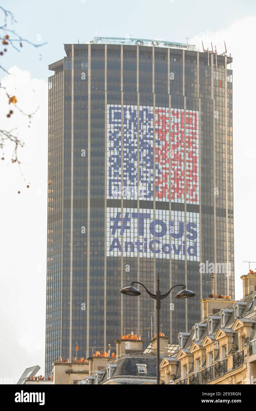 ANTI-COVID APP AND QR CODE ON THE MONTPARNASSE TOWER Stock Photo