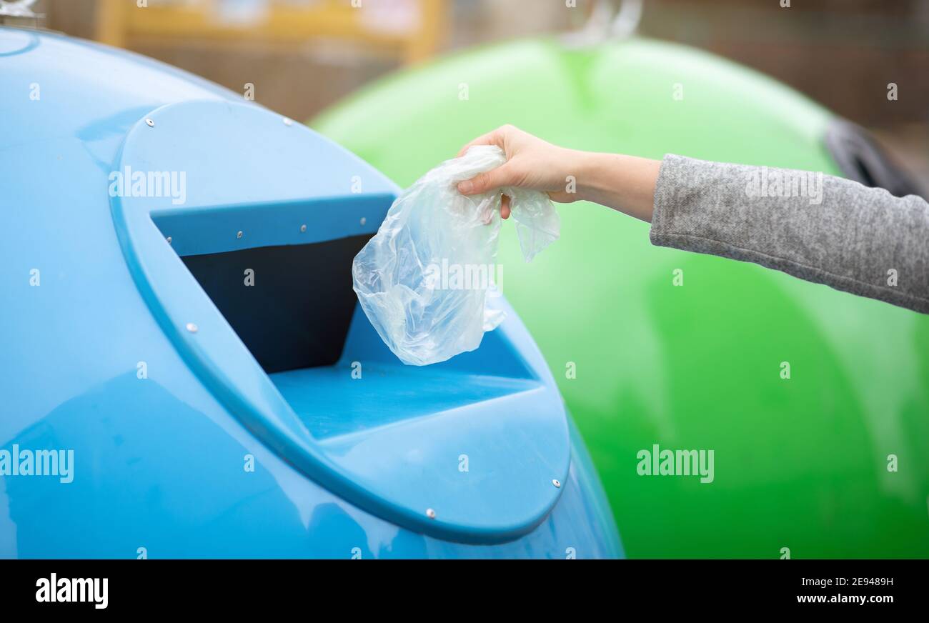 Throwing litter hires stock photography and images Alamy