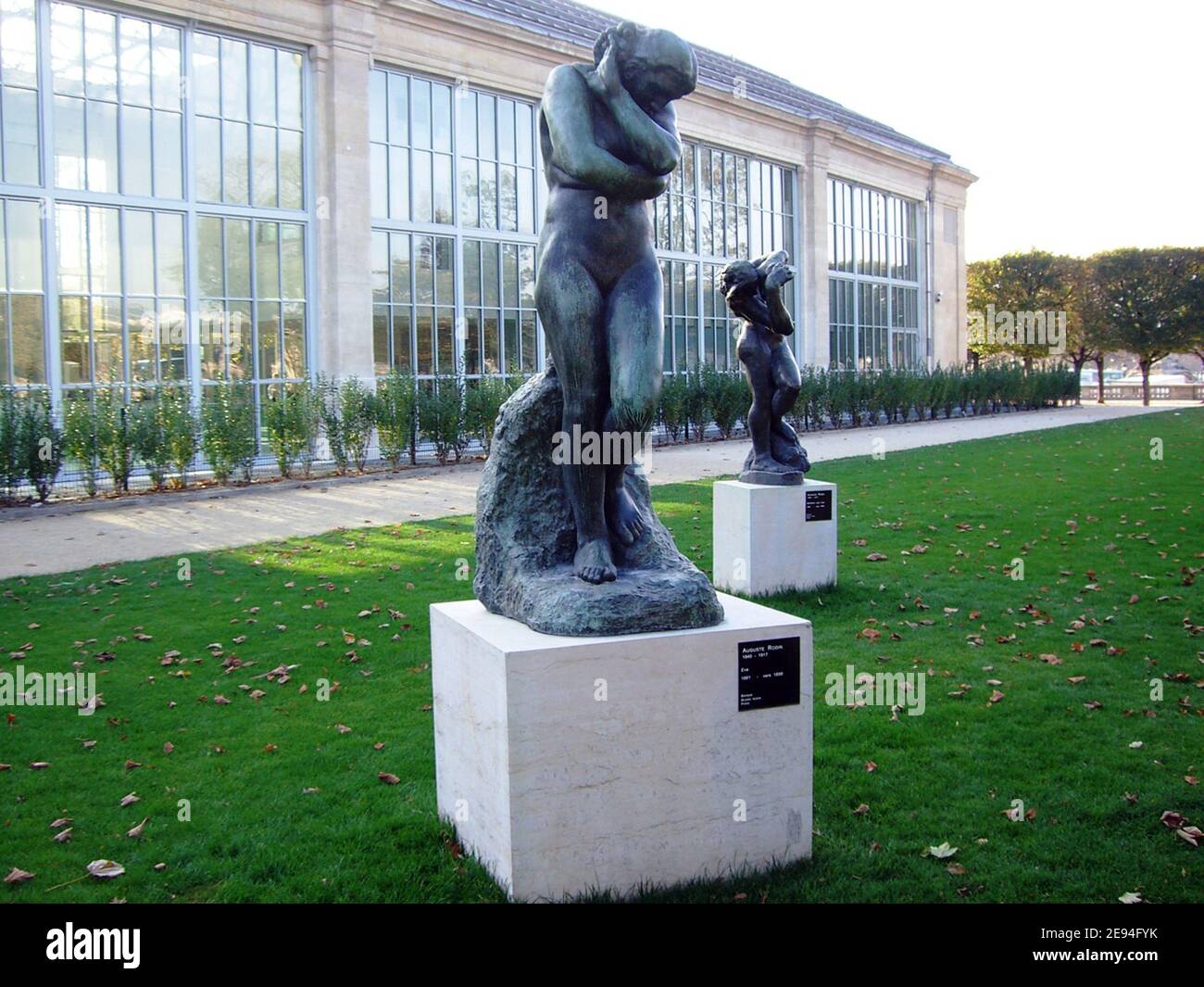 Paris, statues des jardins du Louvre Stock Photo Alamy