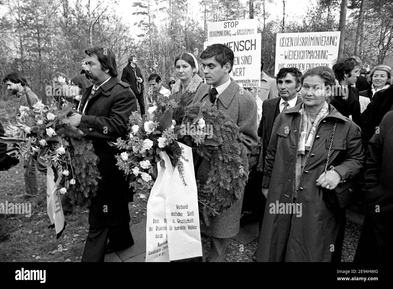 Bergen-Belsen, Germany, October 27, 1979: SIMONE VEIL (2nd from right, former camp inmate in the Bergen-Belsen concentration camp and currently President of the European Parliament) together with ROMANI ROSE (2nd from left). the wreath-laying ceremony on October 27, 1979 during a memorial event for the persecution of Sinti and Roma in the Third Reich in the memorial site of the Bergen-Belsen concentration camp Germany Stock Photo