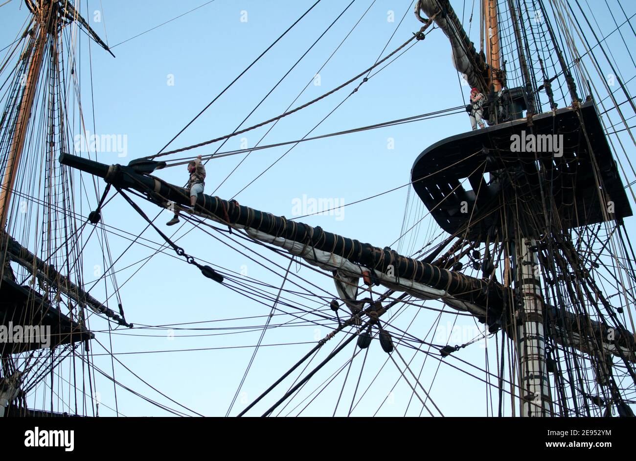 Mast knot hi-res stock photography and images - Alamy