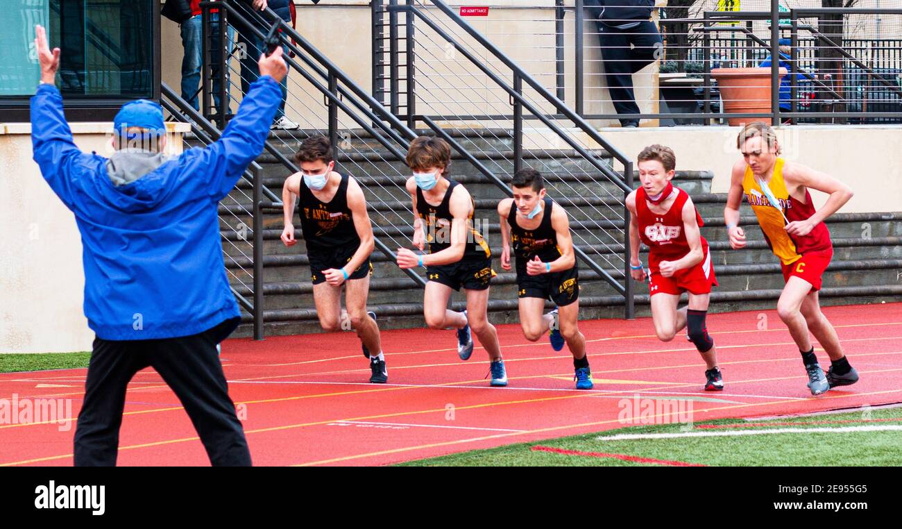 Start race pistol hires stock photography and images Alamy