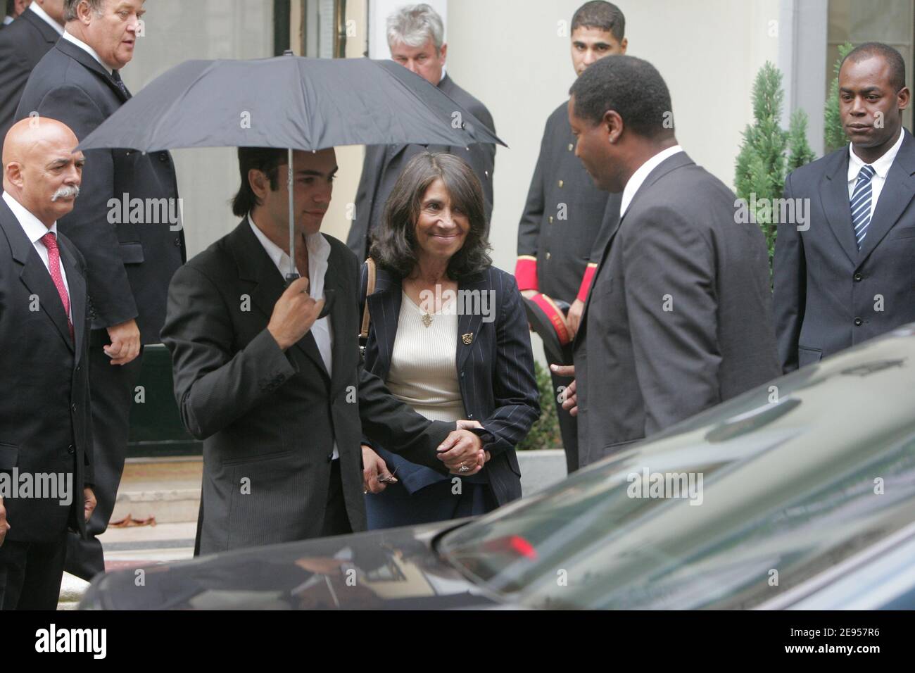 Augusta Benguigui the mother of Patrick Bruel attends the wedding of Patrick Bruel and Amanda Maruani at the restaurant Lasserre in Paris, France on September 21, 2004. Photo by Bousquet-Giry-Hounsfield-Lamperti-Mousse/ABACA. Stock Photo