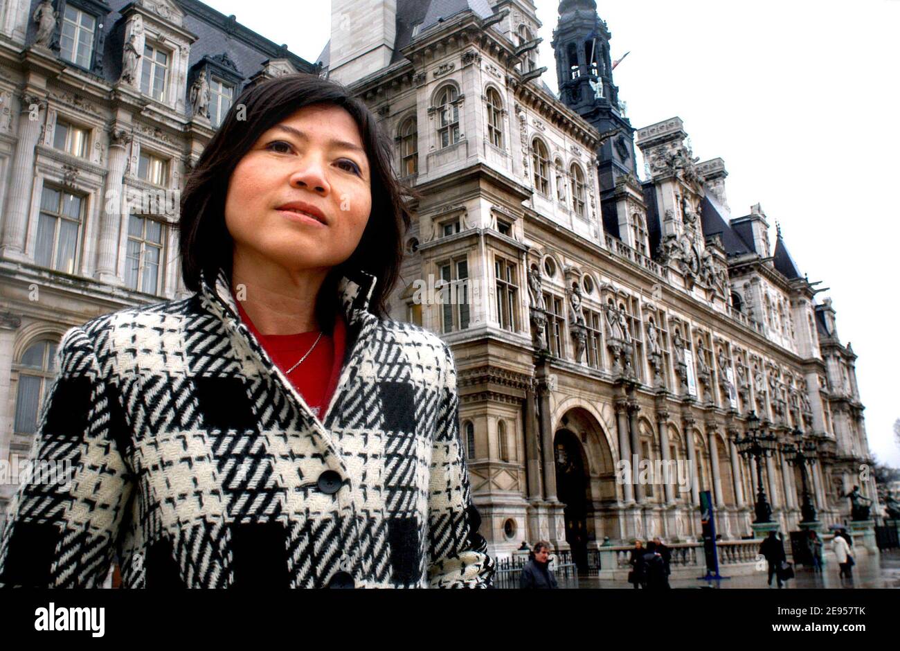 French president Jacques Chirac's adoptive daughter Anh Dao poses in front of Hotel de Ville in Paris, France on december 20, 2004. Anh Dao lived there with the Chirac family when Jacques Chirac was Paris mayor in the seventies. Photo by Alastair Miller/ABACA. Stock Photo