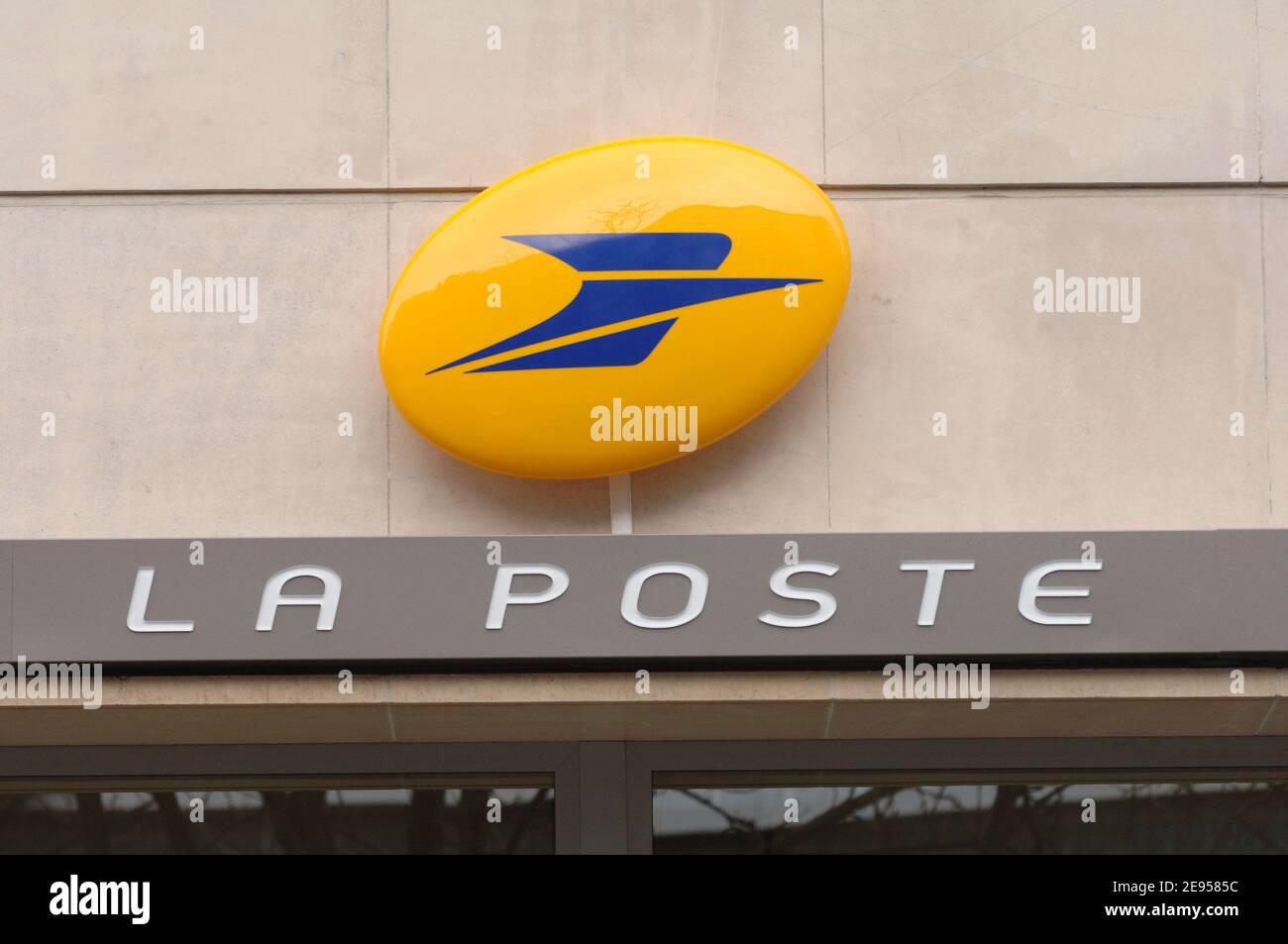 La banque poste hires stock photography and images Alamy