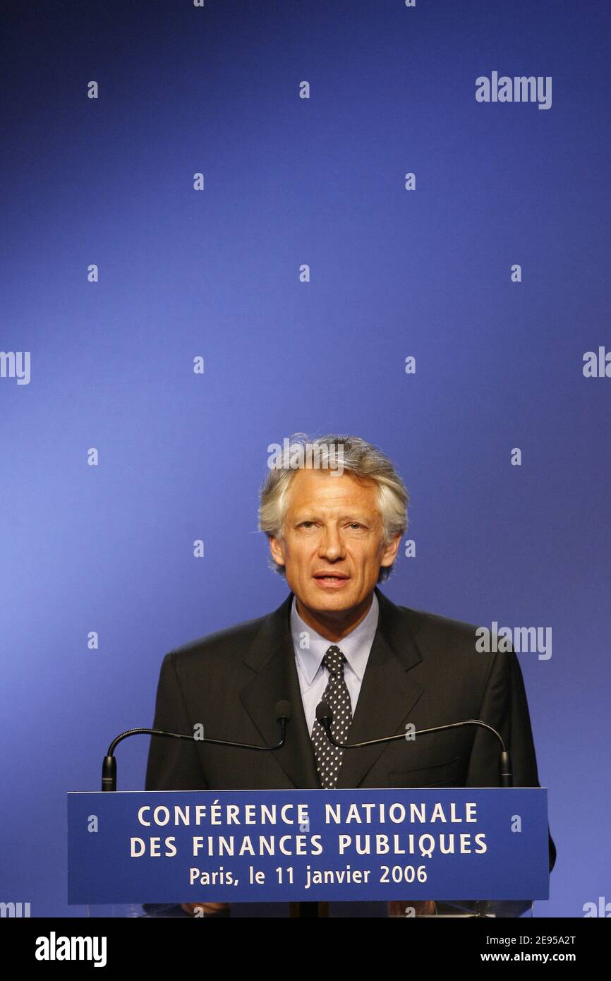 French Prime Minister Dominique de Villepin presents plans to reduce the country's massive debt during a meeting on public finances in Paris, France, on January 12, 2006. Photo by Mehdi Taamallah/ABACAPRESS.COM Stock Photo