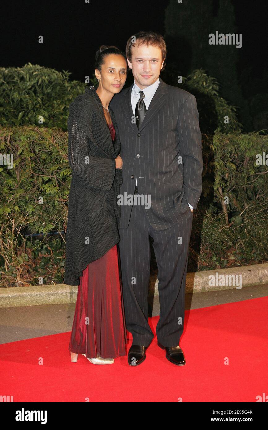 Swiss actor Vincent Perez and his wife Karine Sylla arrive at the 'Diner de la Mode' (Fashion dinner) organized by Sidaction association and held at the Pavillon d'Armenonville in Paris, France on January 25, 2006. Photo by Nebinger-Orban/ABACAPRESS.COM Stock Photo