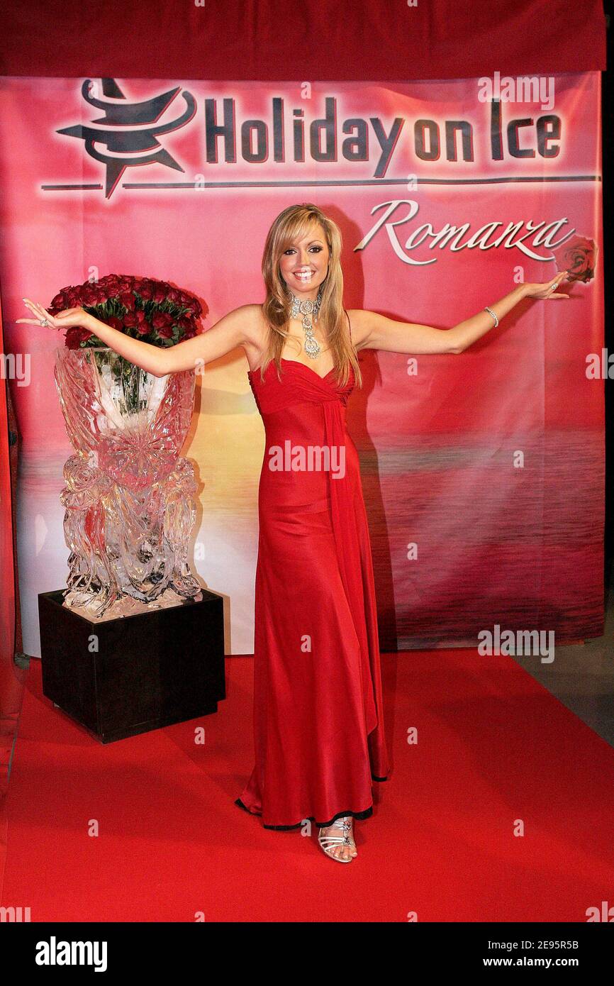 Miss World 2003 Rosanna Davison poses at the premiere of the Holiday on Ice show at 'Le Zenith' in Paris, France, on February 14, 2006. Photo by Laurent Zabulon/ABACAPRESS.COM. Stock Photo