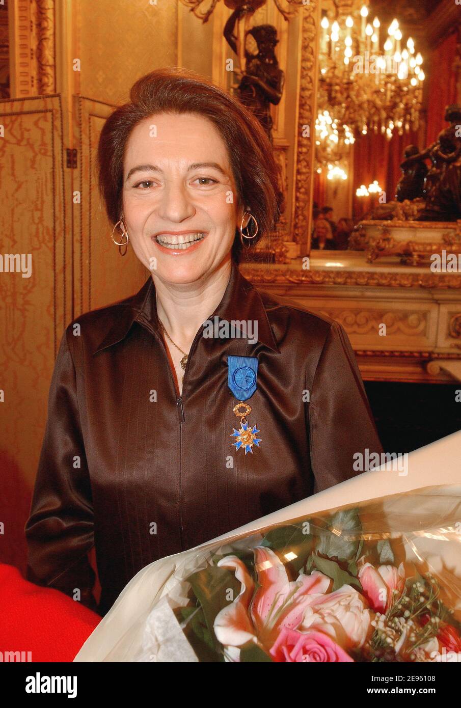 NO TABLOIDS. EXCLUSIVE. French Tv Producer Simone Harari receives the 'Ordre National du Merite' medal at the Foreign Affairs palace in Paris, France, on March 2, 2006. Photo by Bruno Klein/ABACAPRESS.COM Stock Photo