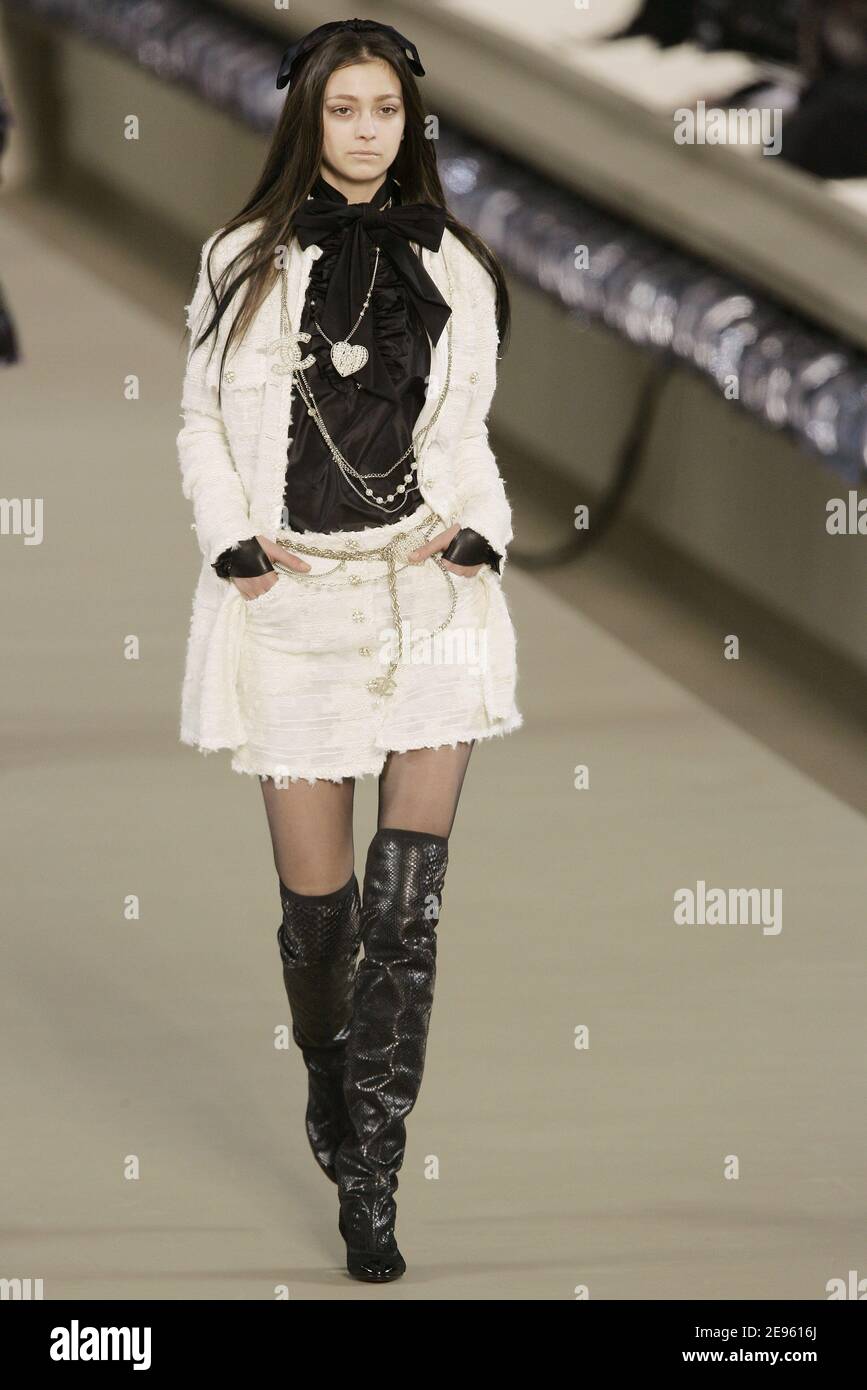 Chanel Fall 2005 Ready-to-Wear Collection