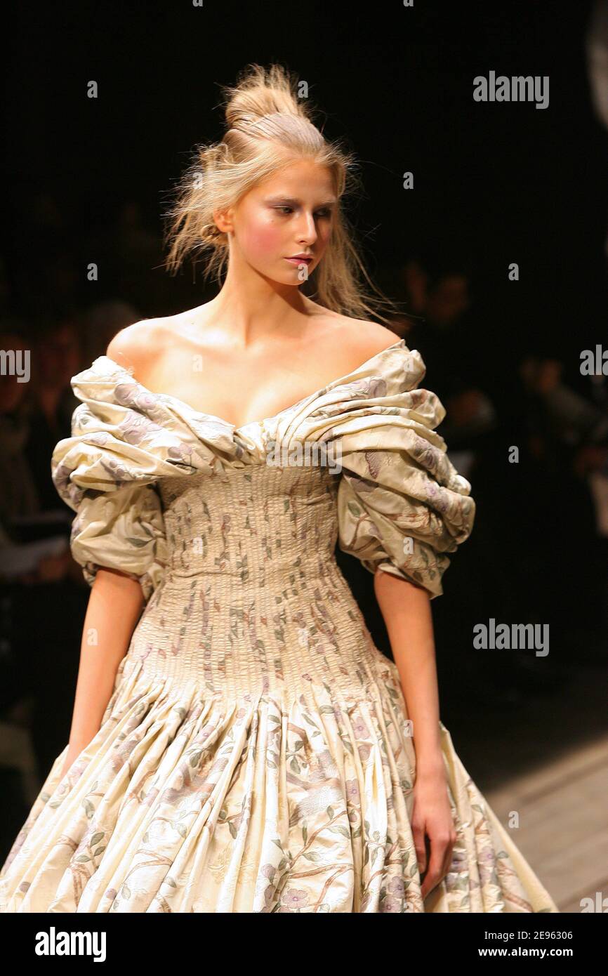 A model walks down the runway wearing a creation by Alexander McQueen for  his Fall-Winter 2006-2007 Ready-to-wear collection presentation held at  'Palais Omnisports de Bercy' in Paris, France, on March 3, 2006.