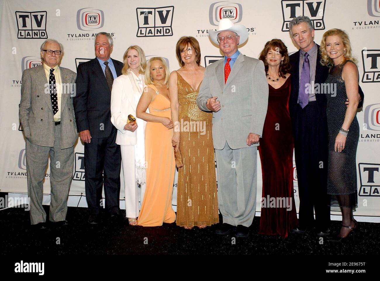 'Dallas' Larry Hagman, Patrick Duffy, Susan Howard, Charlene Tilton, Linda Gray, Mary Crosby and Sheree J. Wilson pose in the press room at the 2006 TV Land Awards held at the Barker Hangar in Santa Monica, CA, USA on March 19, 2006. Photo by Lionel Hahn/ABACAPRESS.COM Stock Photo