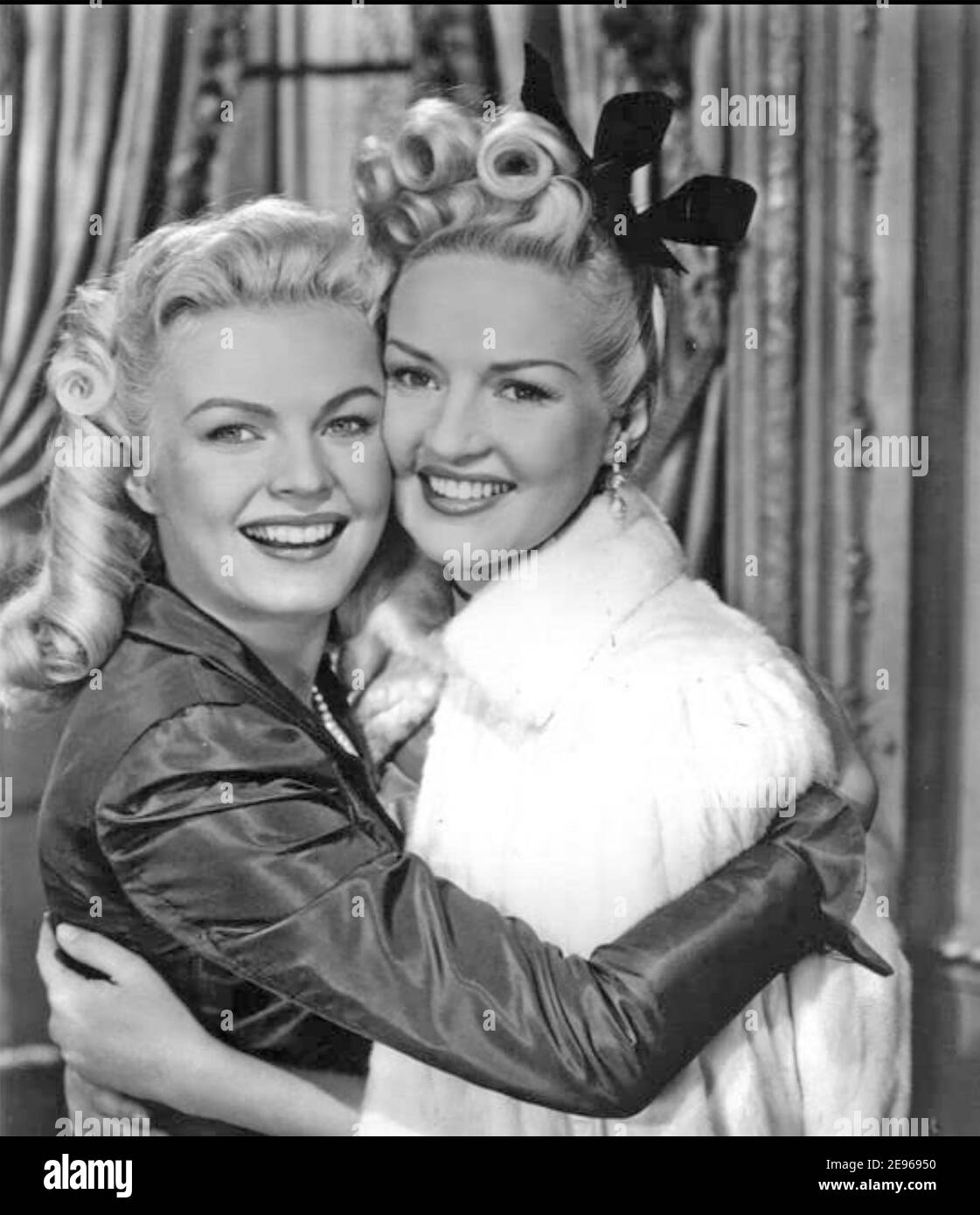 THE DOLLY SISTERS 1945 20th Century Fox film with Betty Grable at right