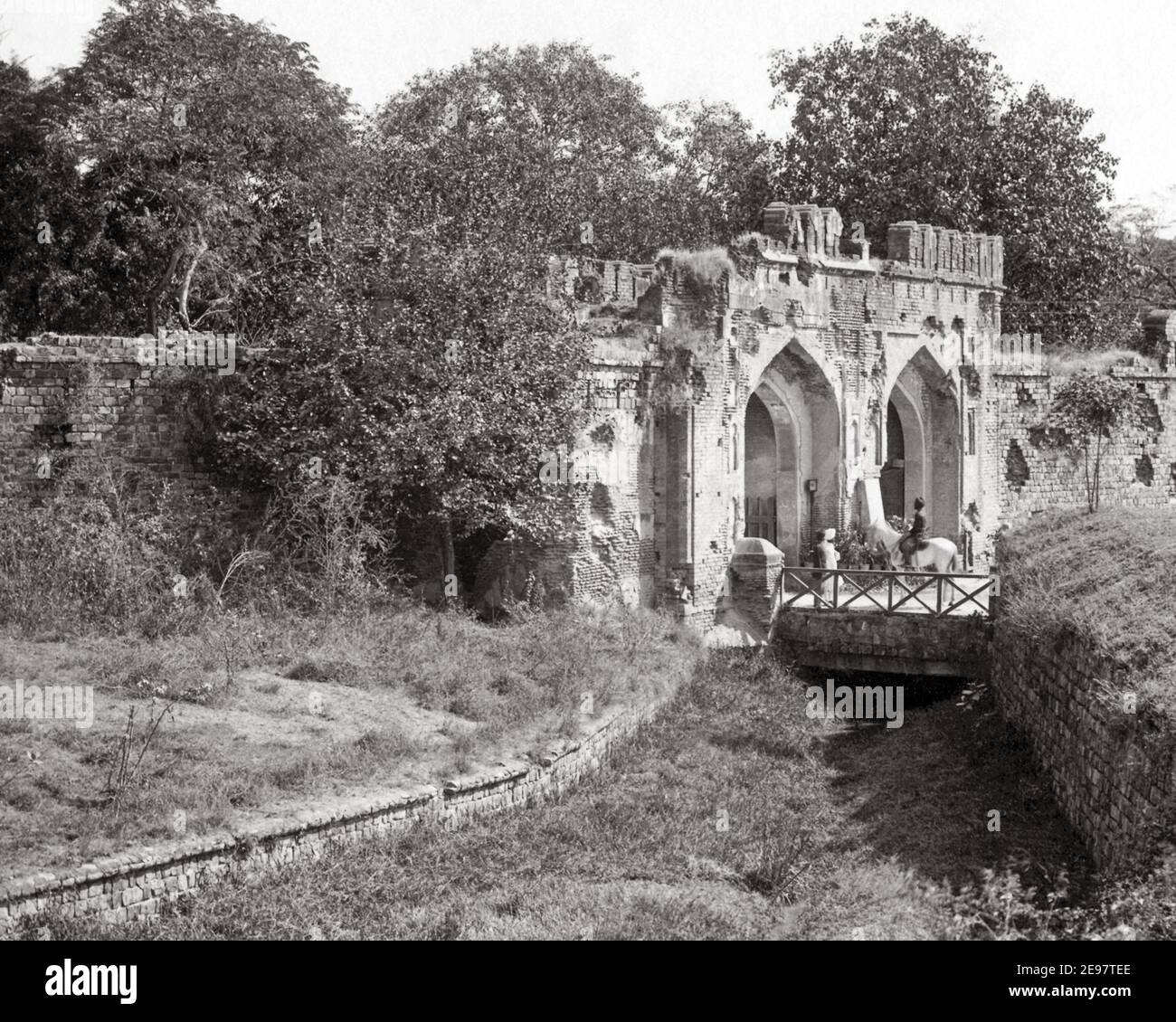 Late 19th century photograph - Kashmir, Cashmere Gate, Delhi, India. Stock Photo