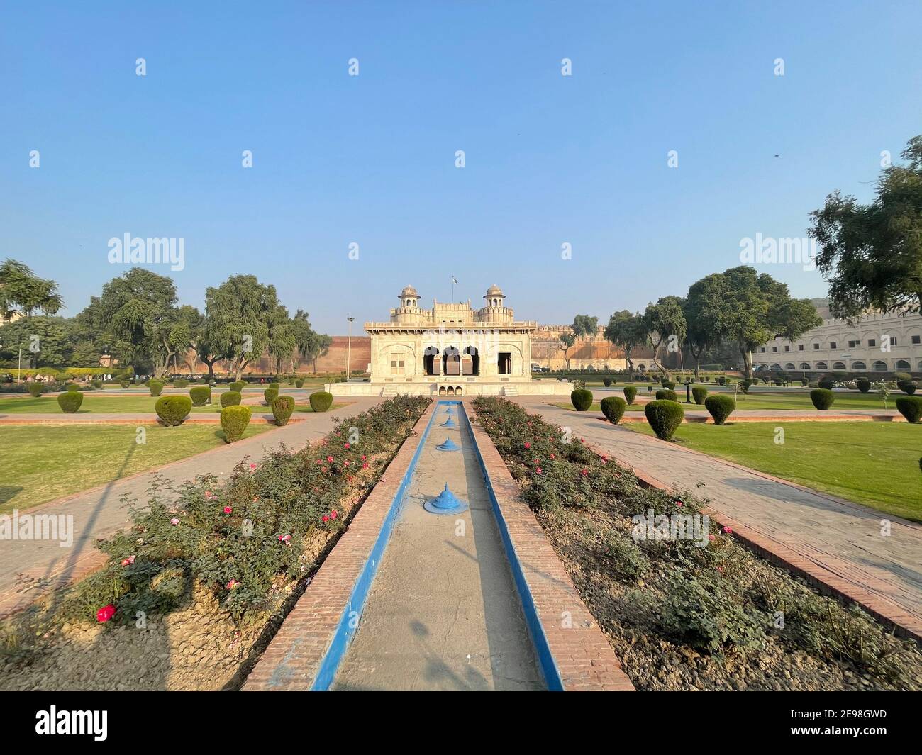 Lahore Shahi Fort and mosque Stock Photo
