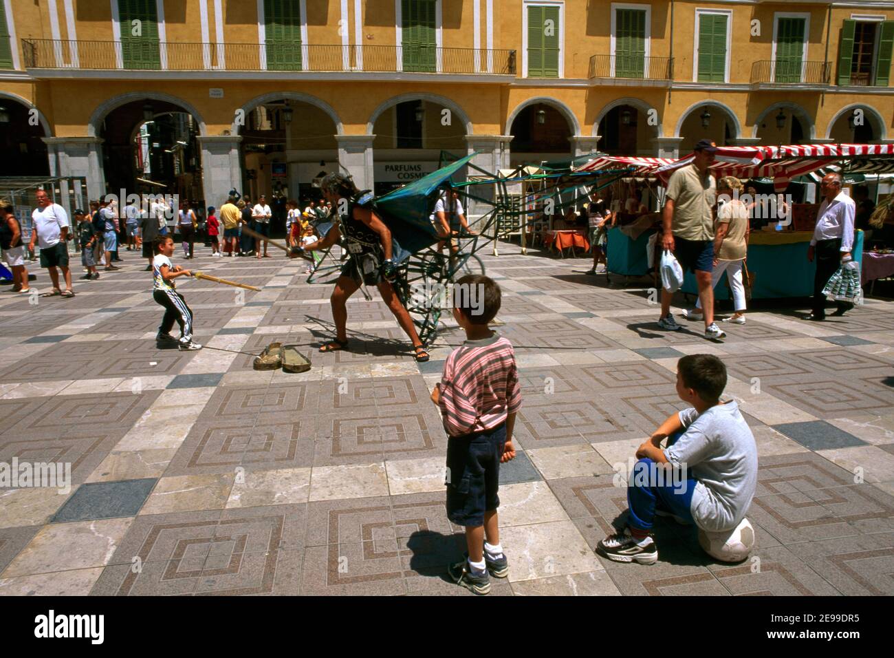 Palma Majorca ( Mallorca ) Balearic Islands Spain Placa Major Children Watching Entertainer Stock Photo