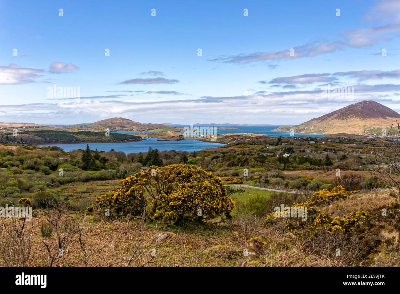 Letterfrack, County Galway, Ireland. 25th April, 2016. Landscape in the Connemara region, Letterfrack, Greenmount, County Galway, Ireland. Stock Photo