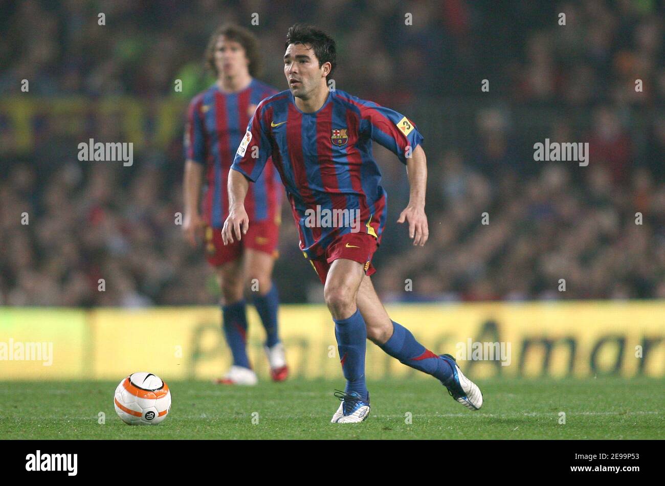 Barcelona's Deco during the Spanish primera league, FC Barcelona vs Real Madrid, at the Nou Camp Stadium, in Barcelona, Spain, on April 1, 2006. The game ended in a draw 1-1. Photo by Christian Liewig/ABACAPRESS.COM Stock Photo