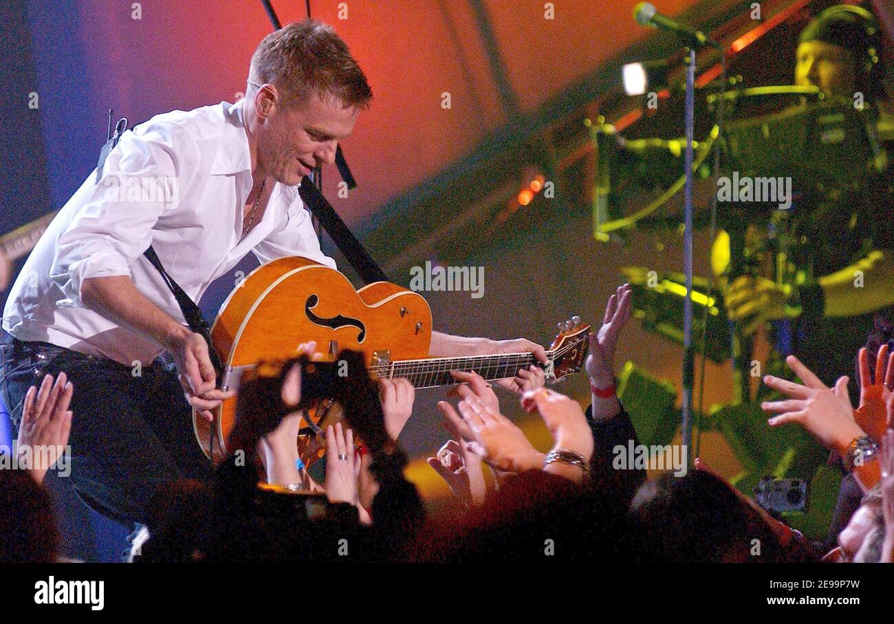 Canadian singer bryan adams hi-res stock photography and images - Alamy