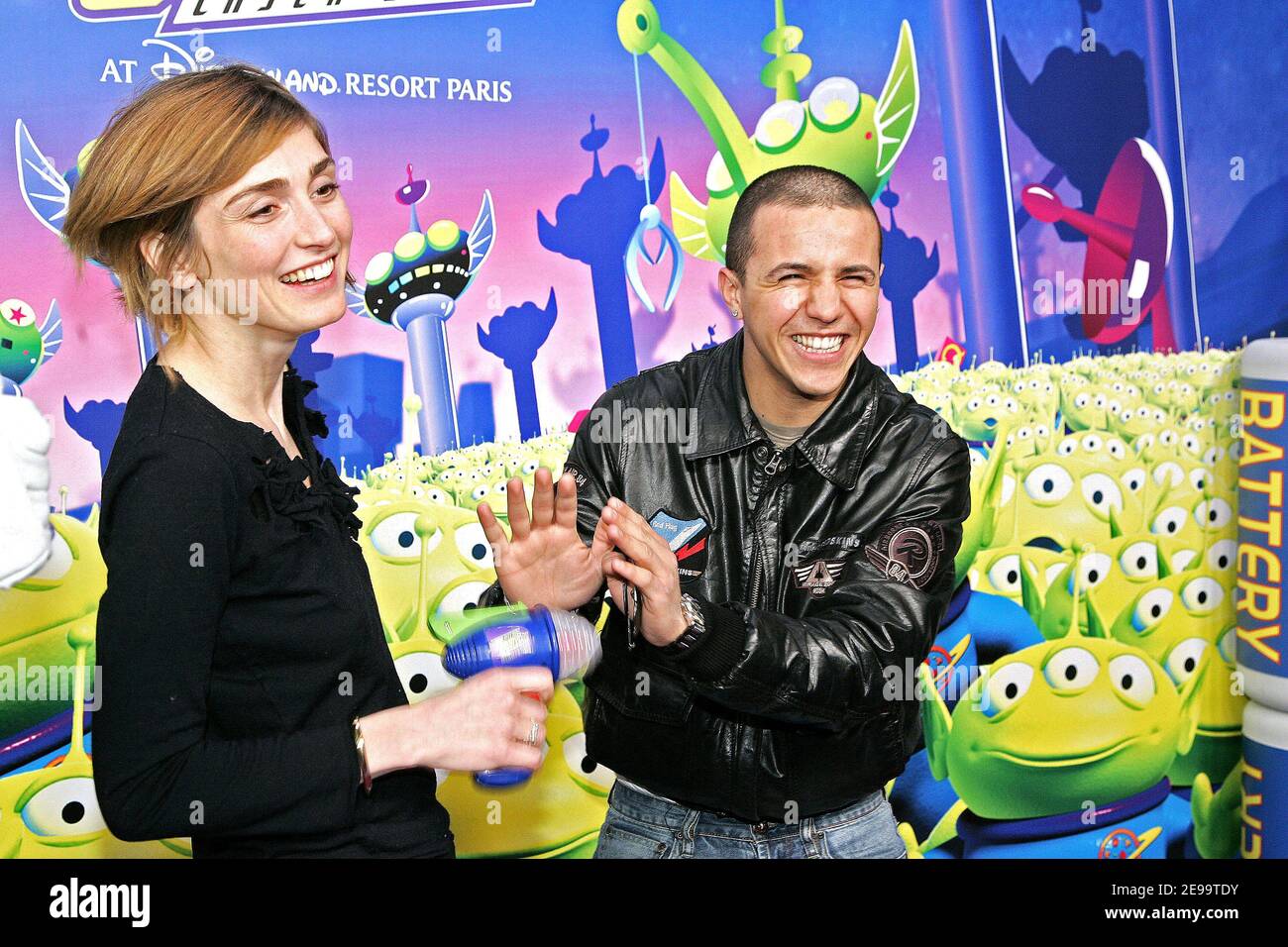 French actress Julie Gayet and singer Faudel attend the opening of Euro-Disney's new animation 'Buzz Lightyear' held at Dineyland Paris, France on April 7, 2006. Photo by Laurent Zabulon/ABACAPRESS.COM Stock Photo