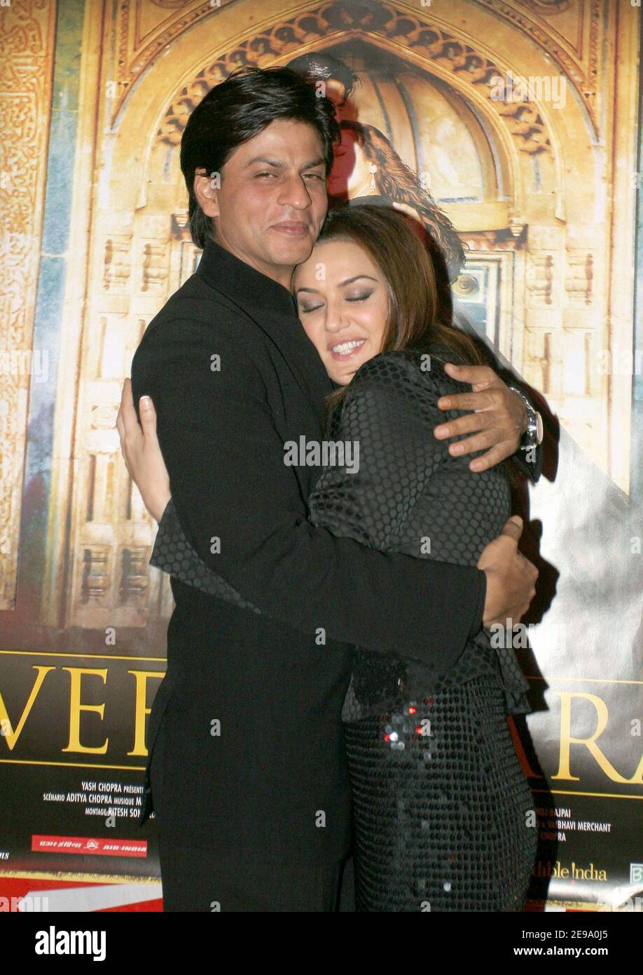 Bollywood star Shah Rukh Khan and Indian actress Rani Mukerji attend the premiere of their movie Veer-Zaara held at the Rex Movie Theatre in Paris, France on April 26, 2006 as part of the Bollywood Week, in Paris. Photo by Benoit Pinguet/ABACAPRESS.COM Stock Photo