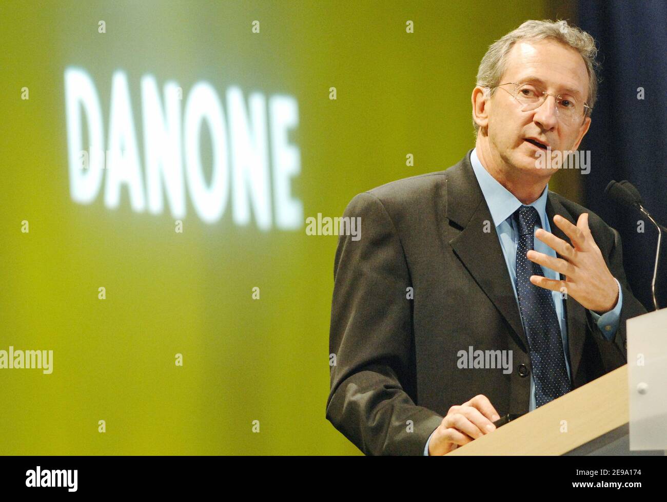 French food-processing giant Danone CEO and chairman Franck Riboud announces the results of the group during the annual general assembly held in Paris, France, on April 27, 2006. Photo by Christophe Guibbaud/ABACAPRESS.COM Stock Photo