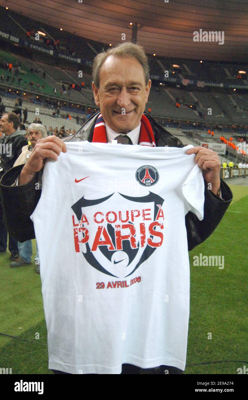 Paris Mayor Bertrand Delanoe poses with the PSG's tee-shirt after the  Soccer French Cup Final, Paris-Saint-Germain vs Olympique de Marseille at  the 'Stade de France' in Saint-Denis, near Paris, France, on April