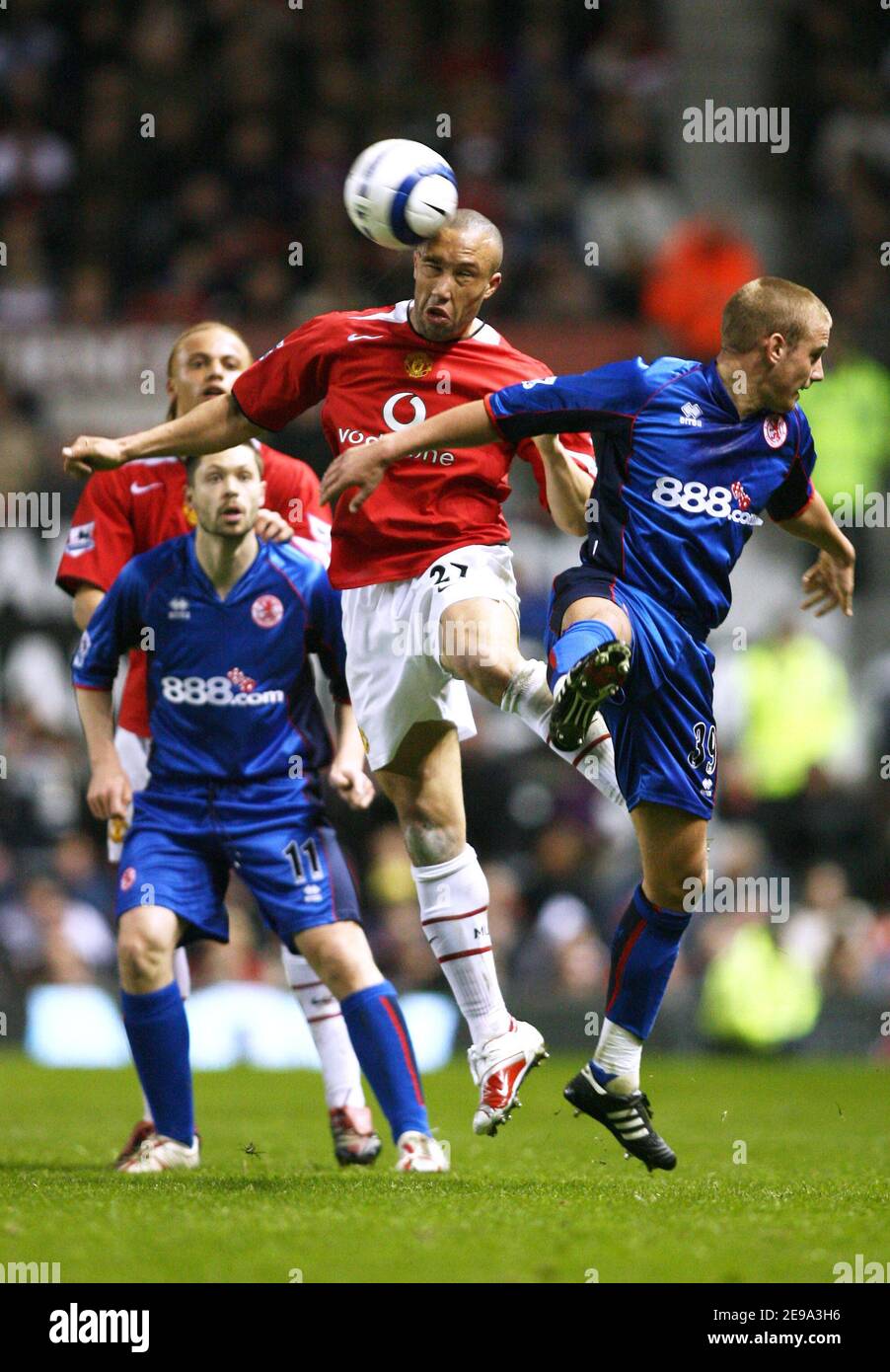 Manchester United's Mikael Silvestre and Middlesbrough's Lee Cattermole during the FA Barclays Premiership, Manchester United vs Middlesbrough in Manchester, UK on May 1, 2006. The game ended in a draw 0-0. Photo by Christian Liewig/ABACAPRESS.COM Stock Photo