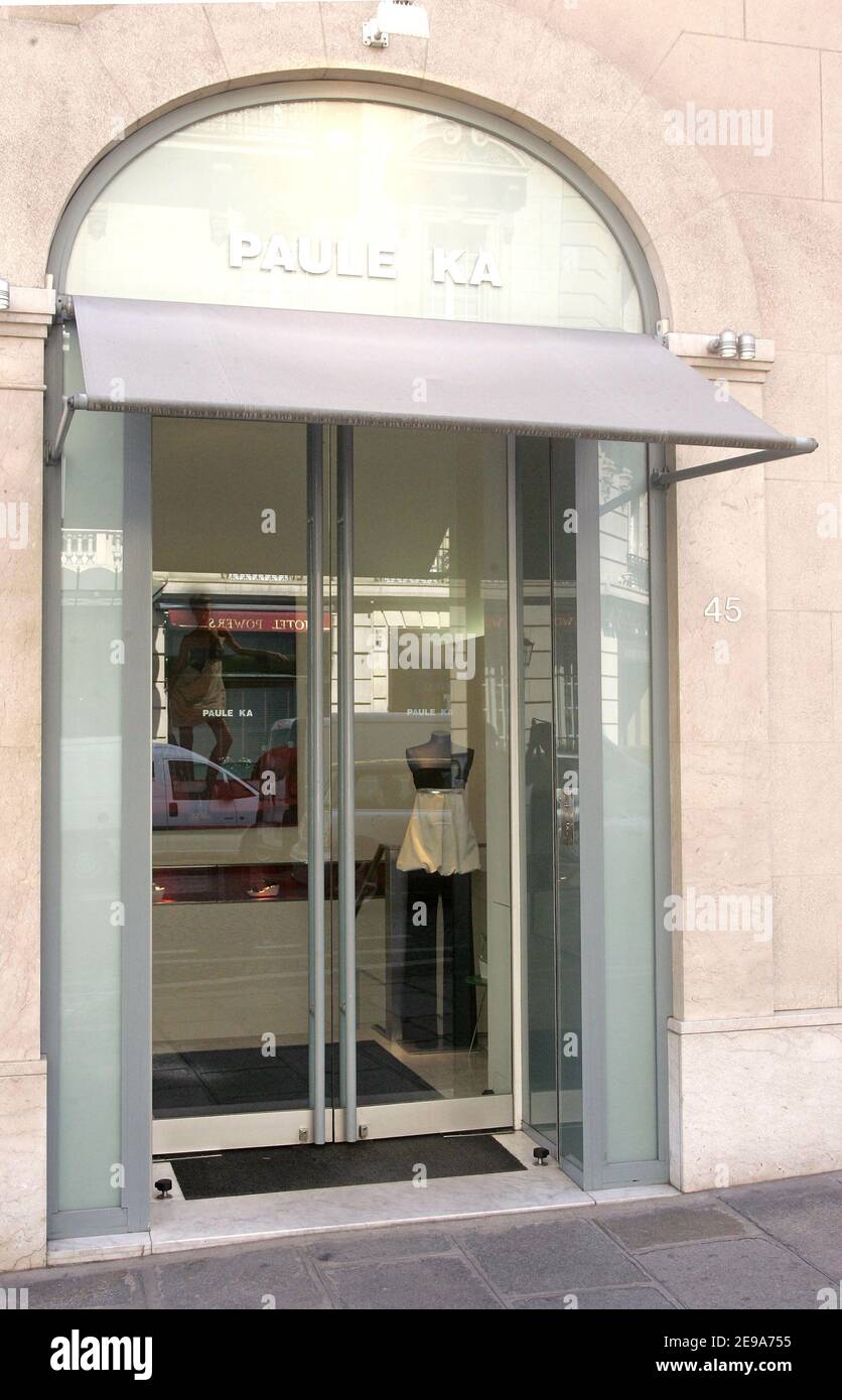 Shop window of Paule Ka 45, rue Francois 1er, Paris 8. Photo by Laurent  Zabulon/ABACAPRESS.COM Stock Photo - Alamy