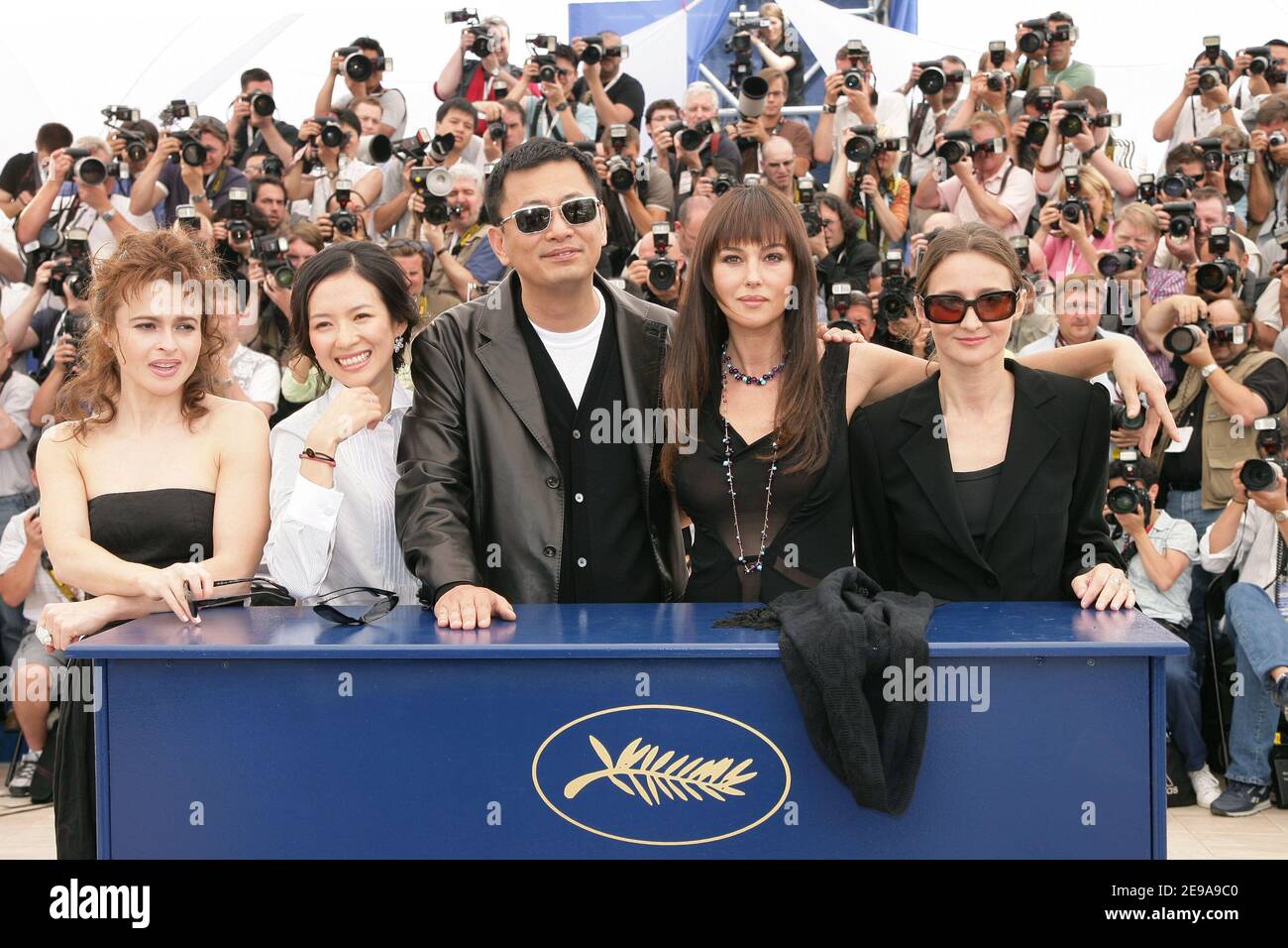 Jury president Chinese director Wong Kar Wai (c) poses with jury members, from L-R, British actress Helena Bonham-Carter, Chinese actress Zhang Ziyi, Italian actress Monica Bellucci and Argentinian director Lucrecia Martel during the jury's photocall at the 59th Cannes Film Festival, in Cannes, France, on May 17, 2006. Photo by Hahn-Nebinger-Orban/ABACAPRESS.COM Stock Photo
