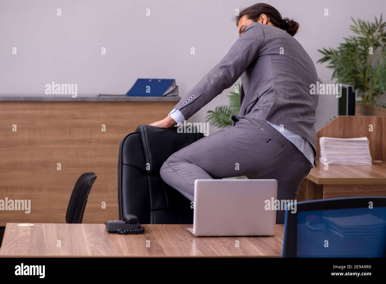 Workplace bully back hi-res stock photography and images - Alamy