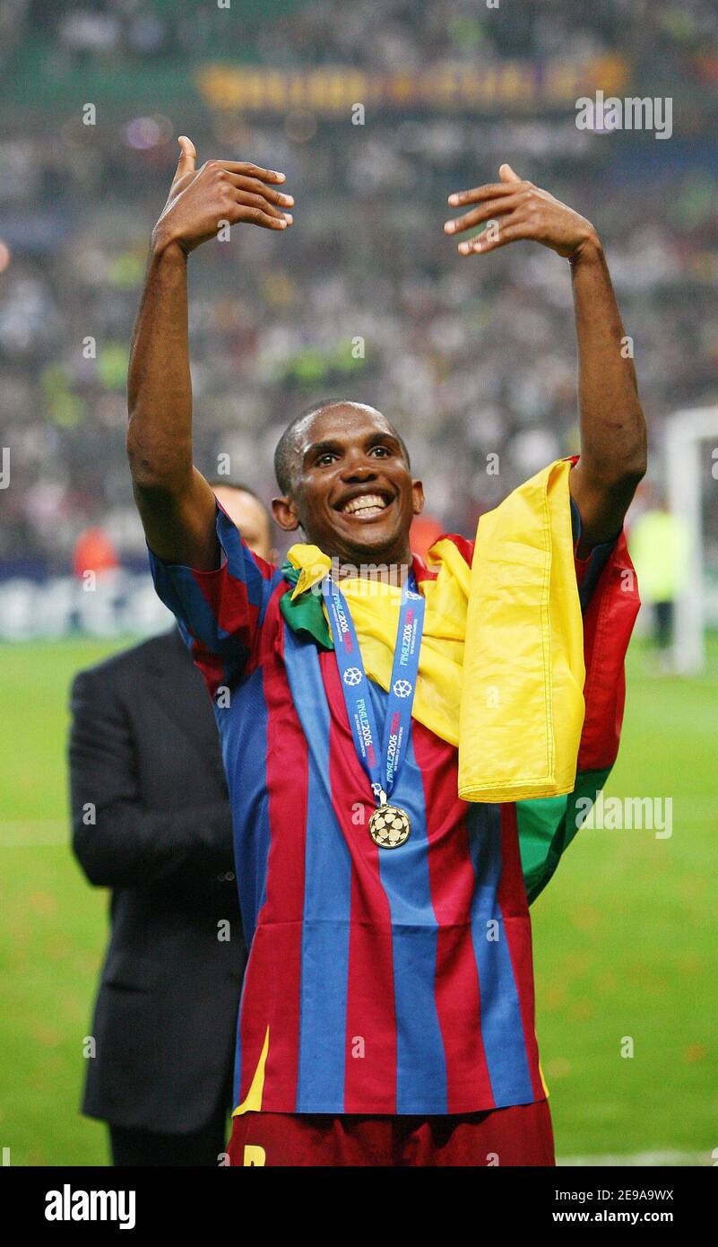Barcelona's Samuel Eto'o celebrates the victory during the