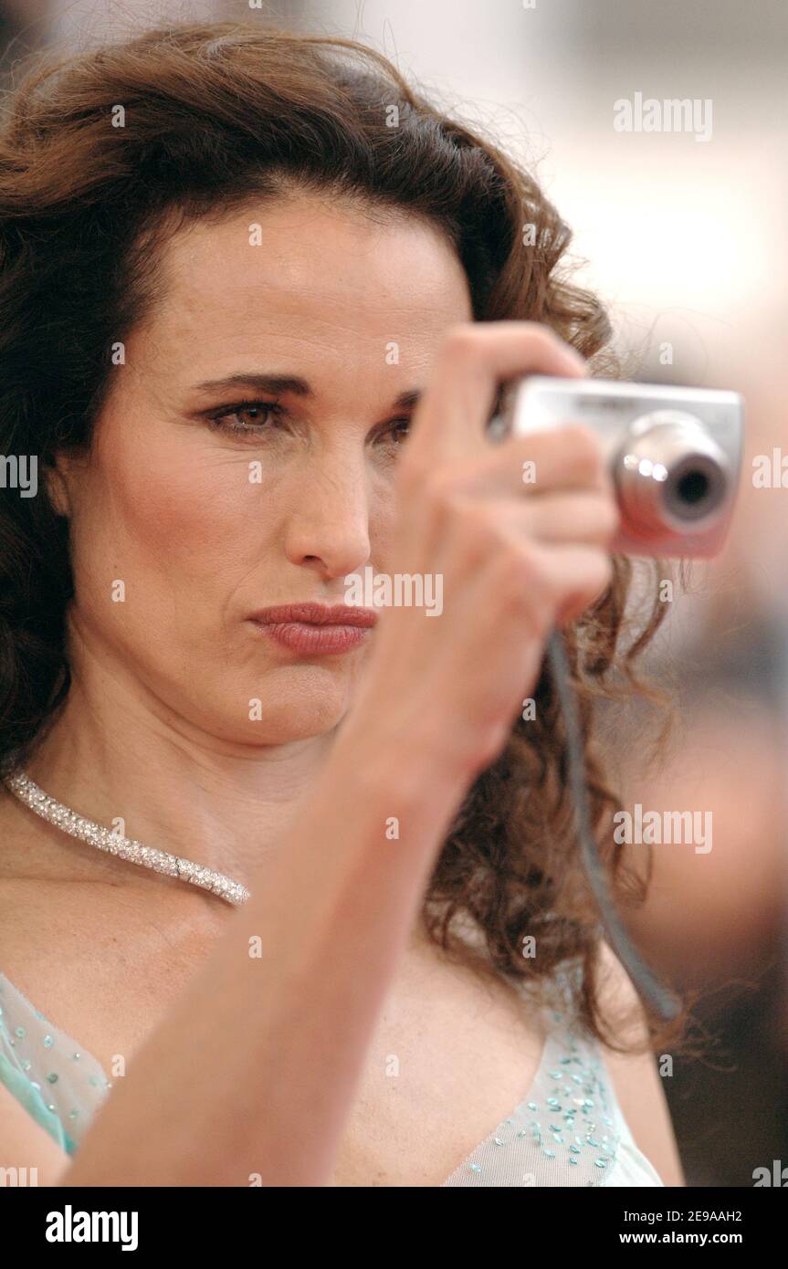 Andie MacDowell arrives for the screening of 'The wind that shakes the Barley' at the 59th Cannes Film Festival on May 18, 2006. Photo by Hahn-Nebinger-Orban/ABACAPRESS.COM Stock Photo