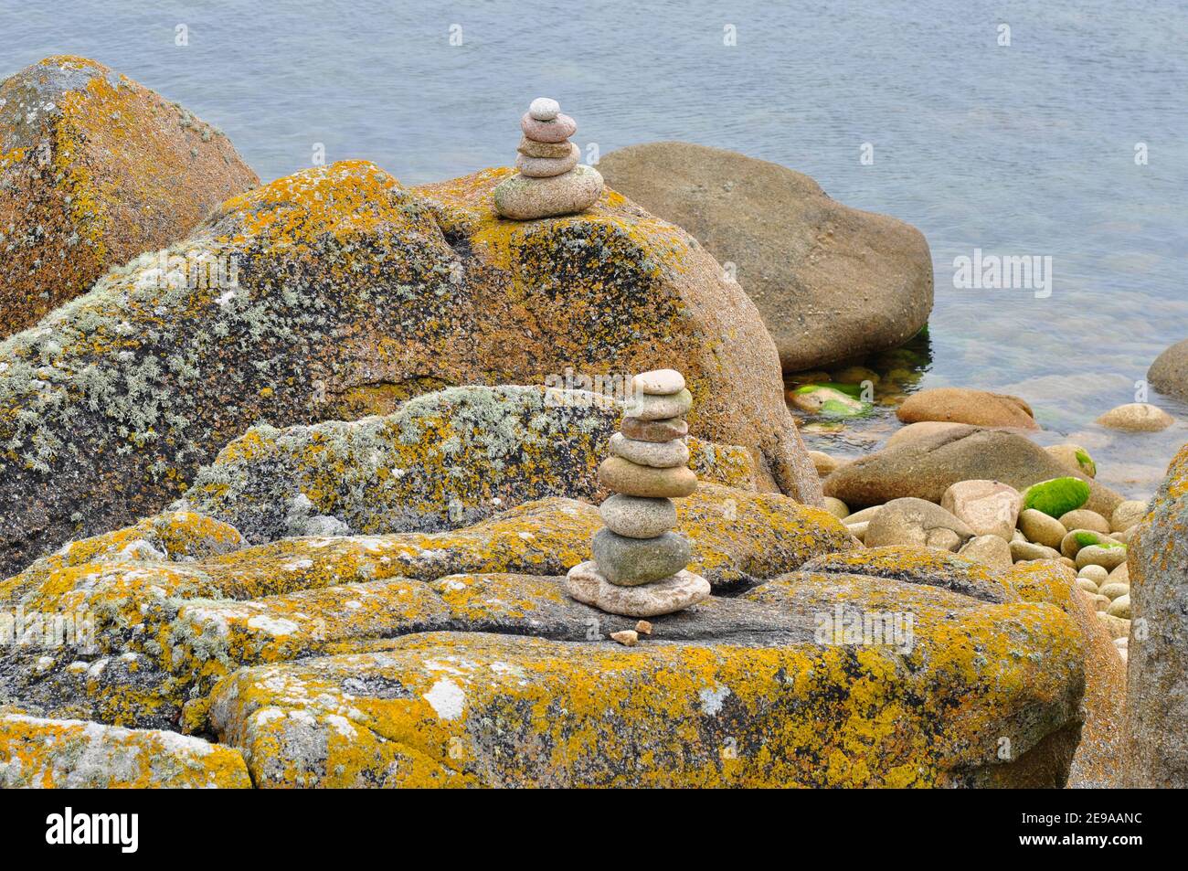 Covered rocks hi-res stock photography and images - Alamy