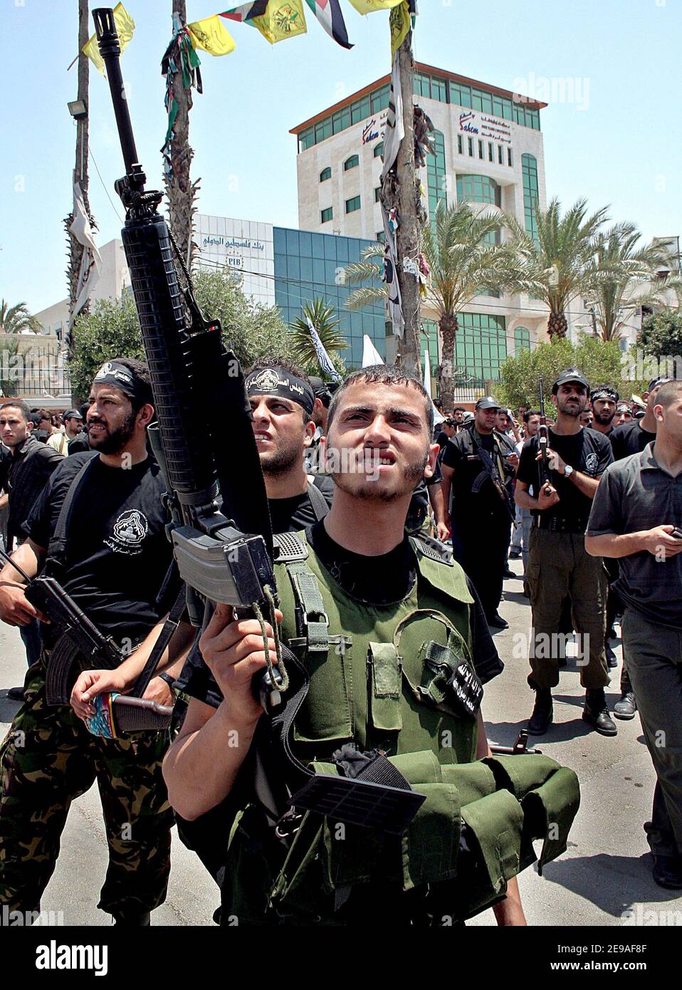 Fatah Al Aqsa Martyrs Brigades Dissidents March In The Streets Of Gaza fatah-al-aqsa-martyrs-brigades-dissidents-march-in-the-streets-of-gaza