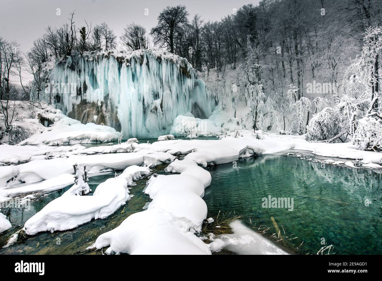 Frozen waterfalls at Plitvice Lakes, Croatia Stock Photo Alamy