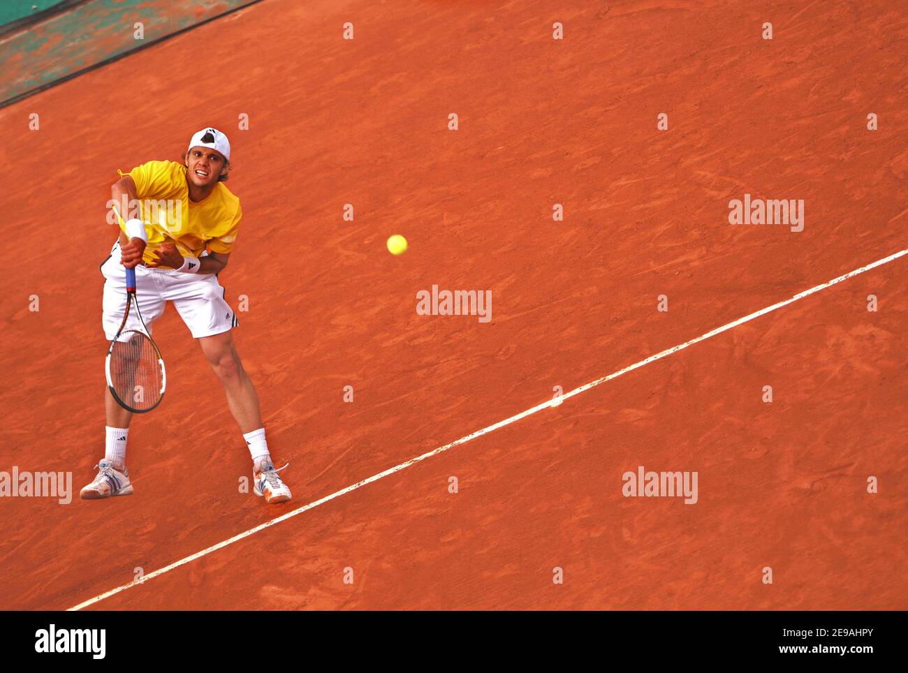 France's Paul-Henri Mathieu defeats, 6-4, 6-2, 6-1, Germany's Bjorn Phau in their first round of the French Tennis Open at Roland Garros arena in Paris, France on May 30, 2006. Photo by Christophe Guibbaud/Cameleon/ABACAPRESS.COM Stock Photo