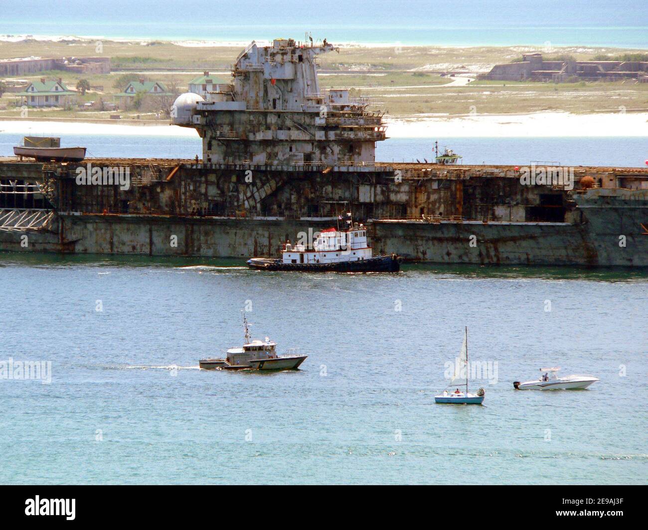 Largest ship ever built in america hi-res stock photography and images -  Alamy