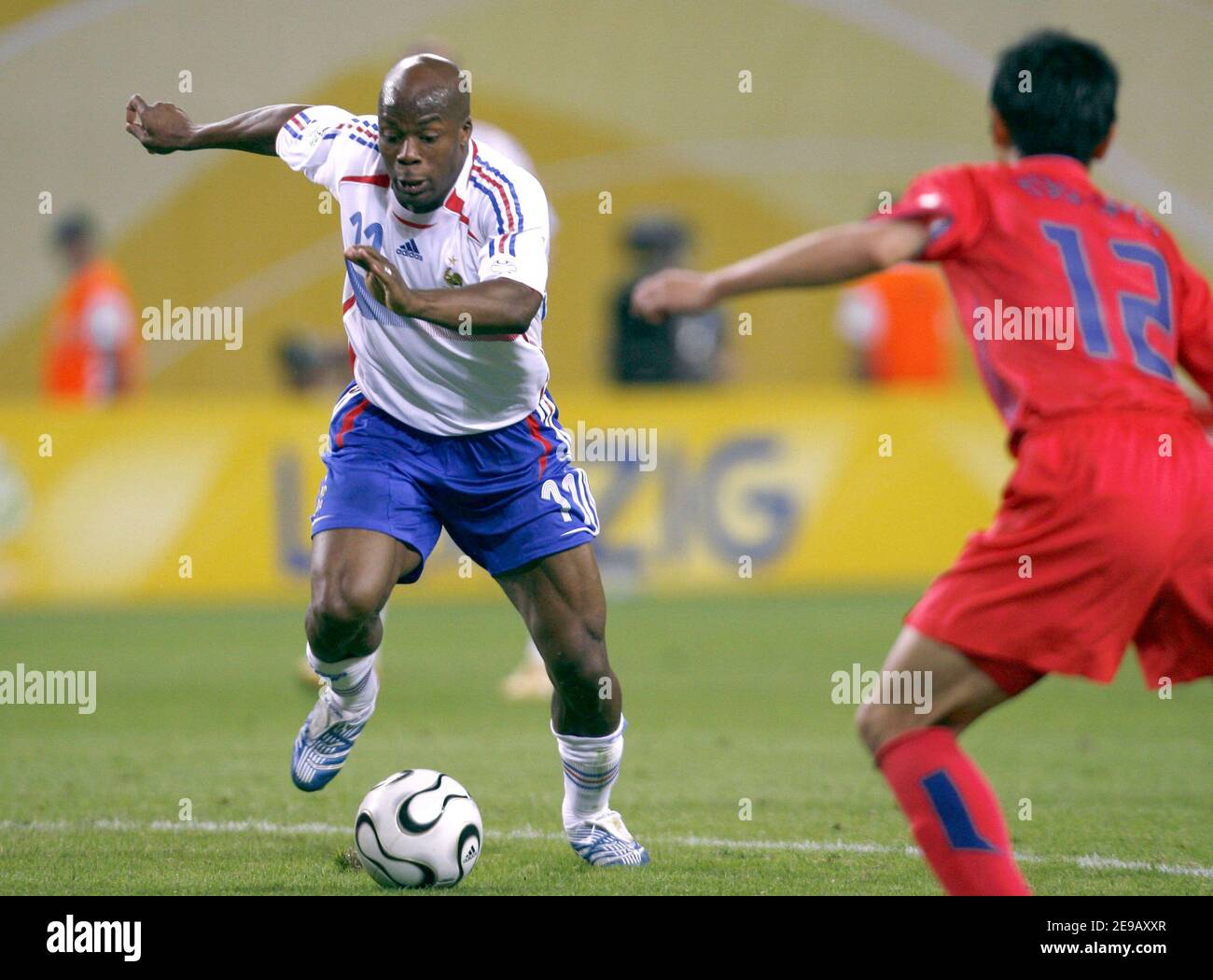France's Sylvain Wiltord in action during the World Cup 2006, Group G France vs South Korea, in Leipzig, Germany, on June 18, 2006. The game ended in draw 1-1. Photo by Gouhier-Hahn-Orban/Cameleon/ABACAPRESS.COM Stock Photo