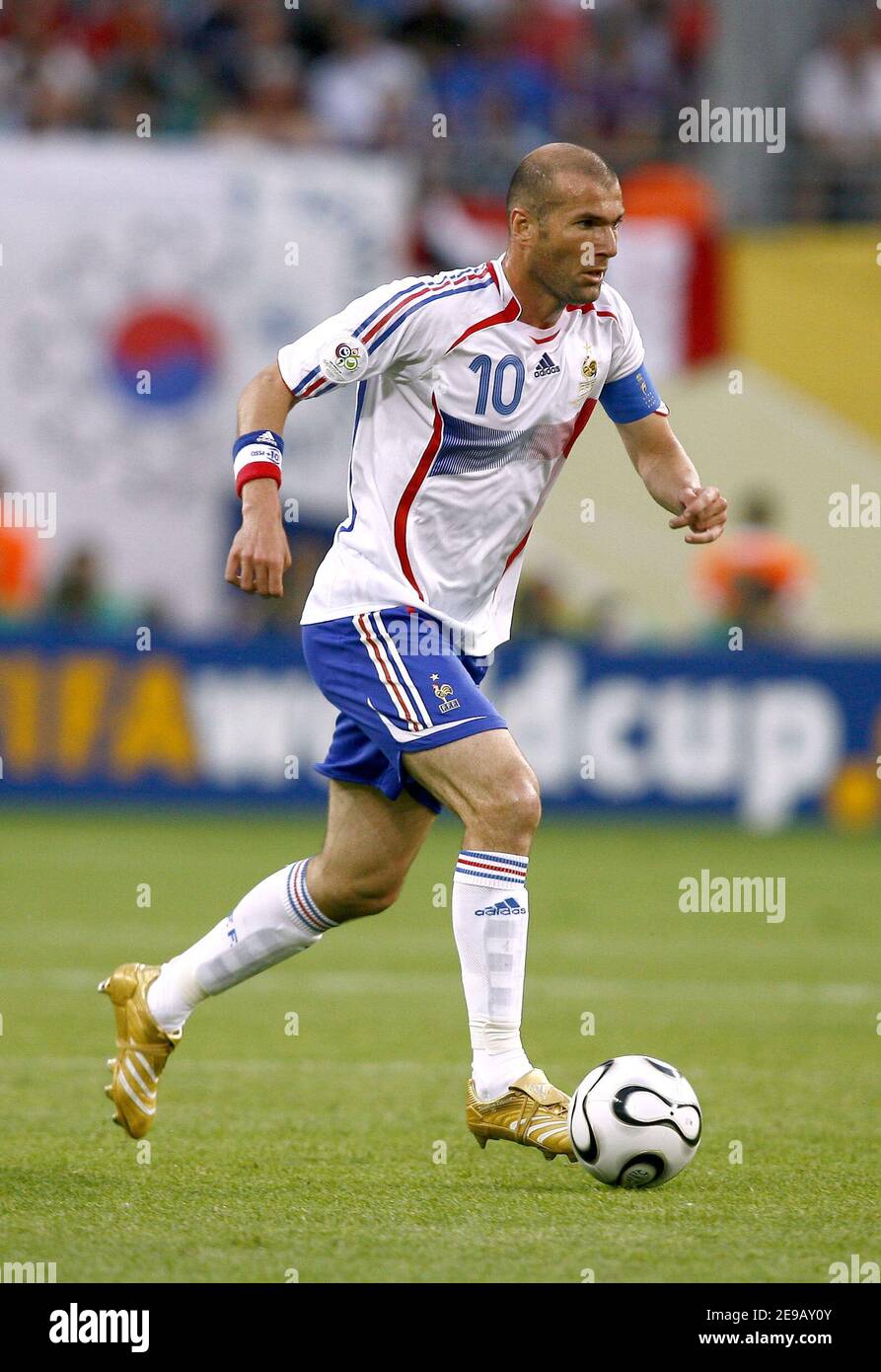 France's Zinedine Zidane in action during the World Cup 2006, Group G France vs South Korea, in Leipzig, Germany, on June 18, 2006. The game ended in draw 1-1. Photo by Christian Liewig/ABACAPRESS.COM Stock Photo