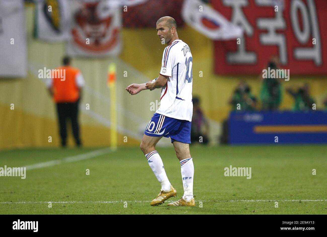 France's Zinedine Zidane walks away dejected during the World Cup 2006, Group G France vs South Korea, in Leipzig, Germany, on June 18, 2006. The game ended in draw 1-1. Photo by Christian Liewig/ABACAPRESS.COM Stock Photo